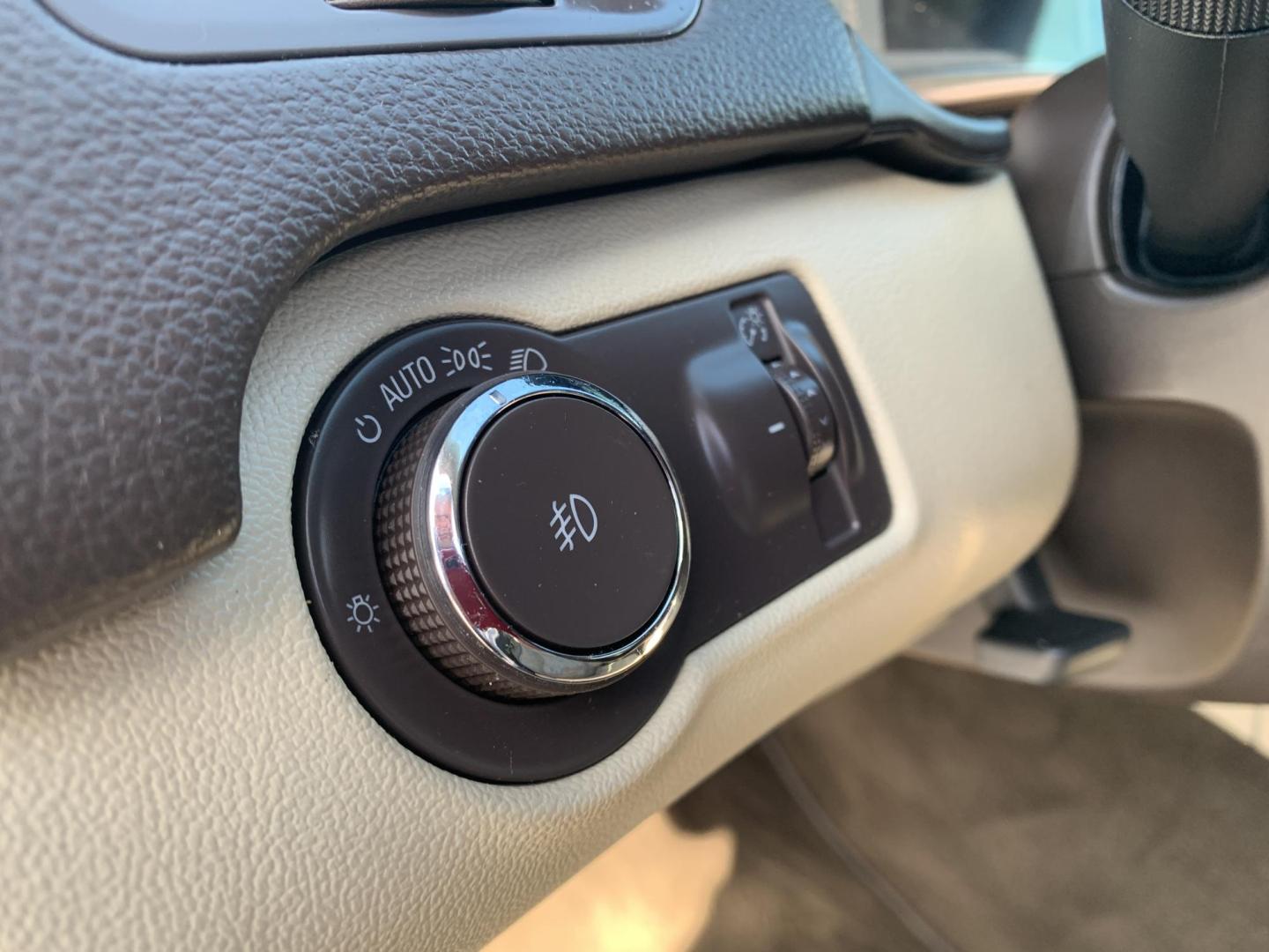 2016 WHITE /TAN Buick Regal Turbo FWD (2G4GK5EXXG9) with an 2.0L L4 DOHC 16V TURBO engine, Automatic transmission, located at 506 S. Kingshighway, Cape Girardeau, MO, 63703, (573) 235-5000, 37.294991, -89.553635 - 2016 Buick Regal Turbo FWD 100,xxx miles One Owner Heated Leather Seats Sunroof Cruise Bluetooth Remote Start Backup Camera Front wheel drive We have financing available and we accept trades! Fill out a credit application on our website or come by today! If you have any questions, give - Photo#20