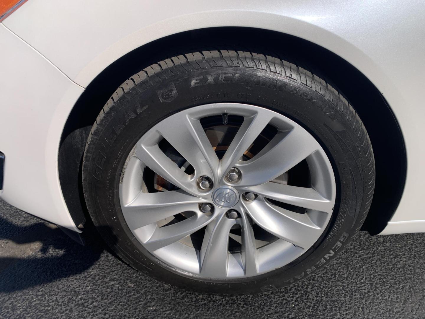 2016 WHITE /TAN Buick Regal Turbo FWD (2G4GK5EXXG9) with an 2.0L L4 DOHC 16V TURBO engine, Automatic transmission, located at 506 S. Kingshighway, Cape Girardeau, MO, 63703, (573) 235-5000, 37.294991, -89.553635 - 2016 Buick Regal Turbo FWD 100,xxx miles One Owner Heated Leather Seats Sunroof Cruise Bluetooth Remote Start Backup Camera Front wheel drive We have financing available and we accept trades! Fill out a credit application on our website or come by today! If you have any questions, give - Photo#33