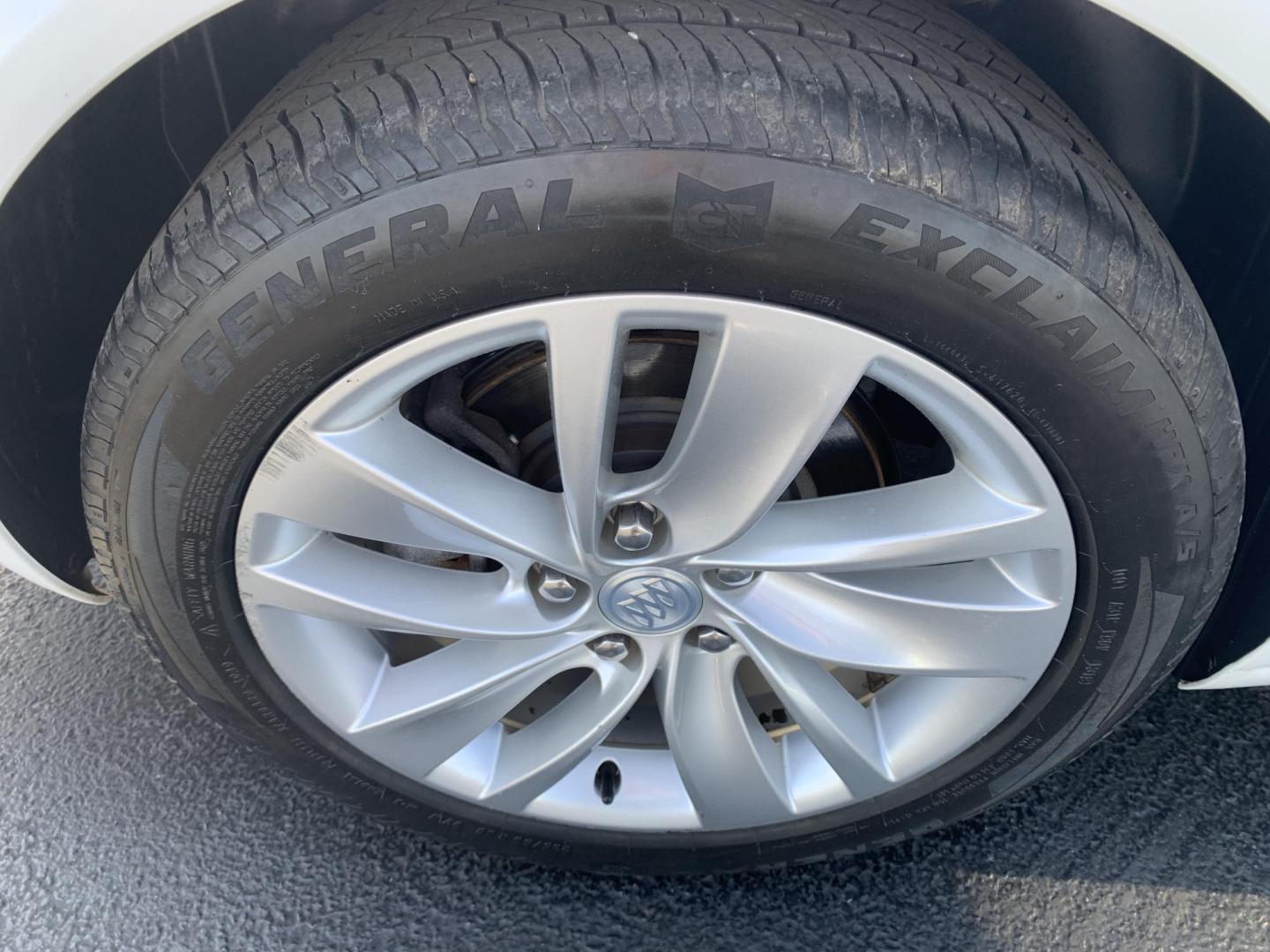 2016 WHITE /TAN Buick Regal Turbo FWD (2G4GK5EXXG9) with an 2.0L L4 DOHC 16V TURBO engine, Automatic transmission, located at 506 S. Kingshighway, Cape Girardeau, MO, 63703, (573) 235-5000, 37.294991, -89.553635 - 2016 Buick Regal Turbo FWD 100,xxx miles One Owner Heated Leather Seats Sunroof Cruise Bluetooth Remote Start Backup Camera Front wheel drive We have financing available and we accept trades! Fill out a credit application on our website or come by today! If you have any questions, give - Photo#35