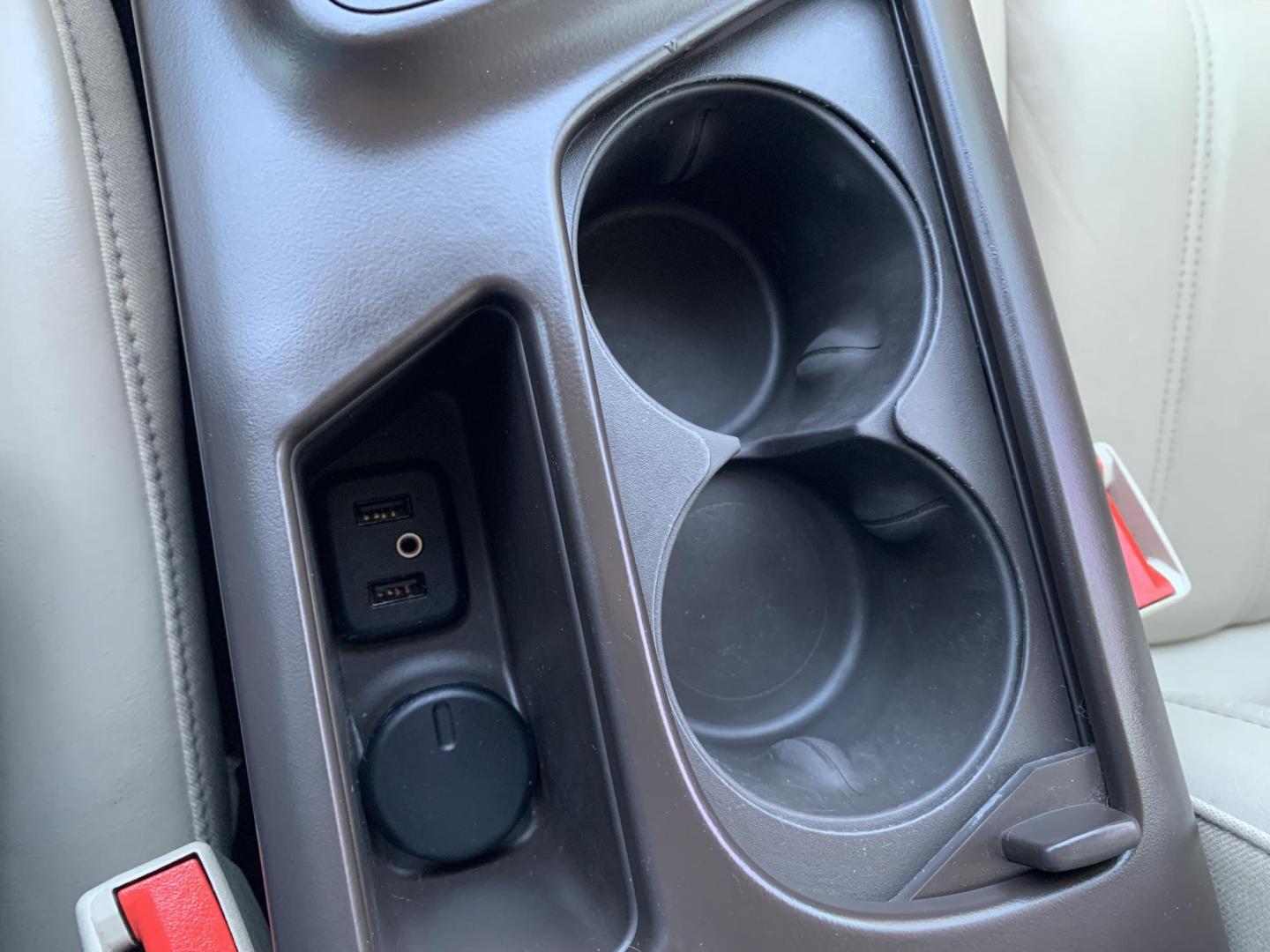 2016 WHITE /TAN Buick Regal Turbo FWD (2G4GK5EXXG9) with an 2.0L L4 DOHC 16V TURBO engine, Automatic transmission, located at 506 S. Kingshighway, Cape Girardeau, MO, 63703, (573) 235-5000, 37.294991, -89.553635 - 2016 Buick Regal Turbo FWD 100,xxx miles One Owner Heated Leather Seats Sunroof Cruise Bluetooth Remote Start Backup Camera Front wheel drive We have financing available and we accept trades! Fill out a credit application on our website or come by today! If you have any questions, give - Photo#29