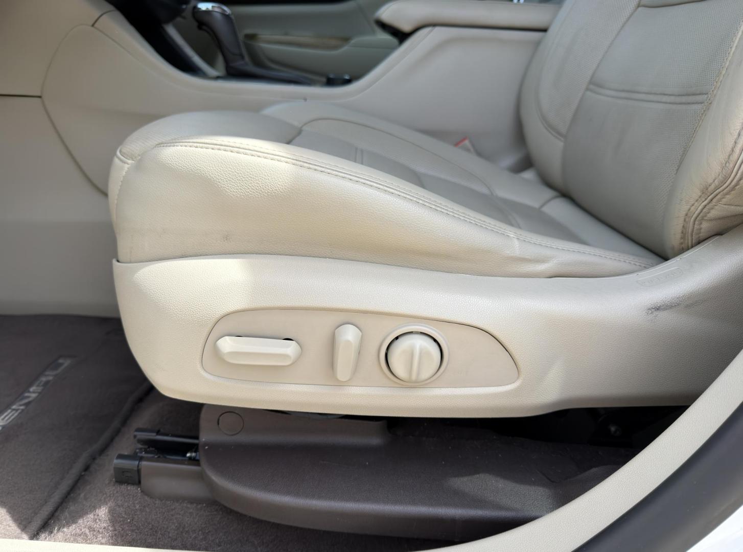 2019 WHITE /Tan GMC Acadia Denali AWD (1GKKNXLSXKZ) with an 3.6L V6 engine, Automatic transmission, located at 2990 Old Orchard Rd., Jackson, MO, 63755, 37.354214, -89.612106 - 2019 GMC Acadia Denali 116xxx miles All Whee Drive 3.6L V6 Automatic Leather 3rd Row Rear Entertainment Navigation Power/Heated/Cooled Seats Heated Rear Seats Heated Steering Wheel Backup Camera Sunroof Bluetooth Remote Start Cruise Power Windows/Locks/Mirrors We have financing ava - Photo#7