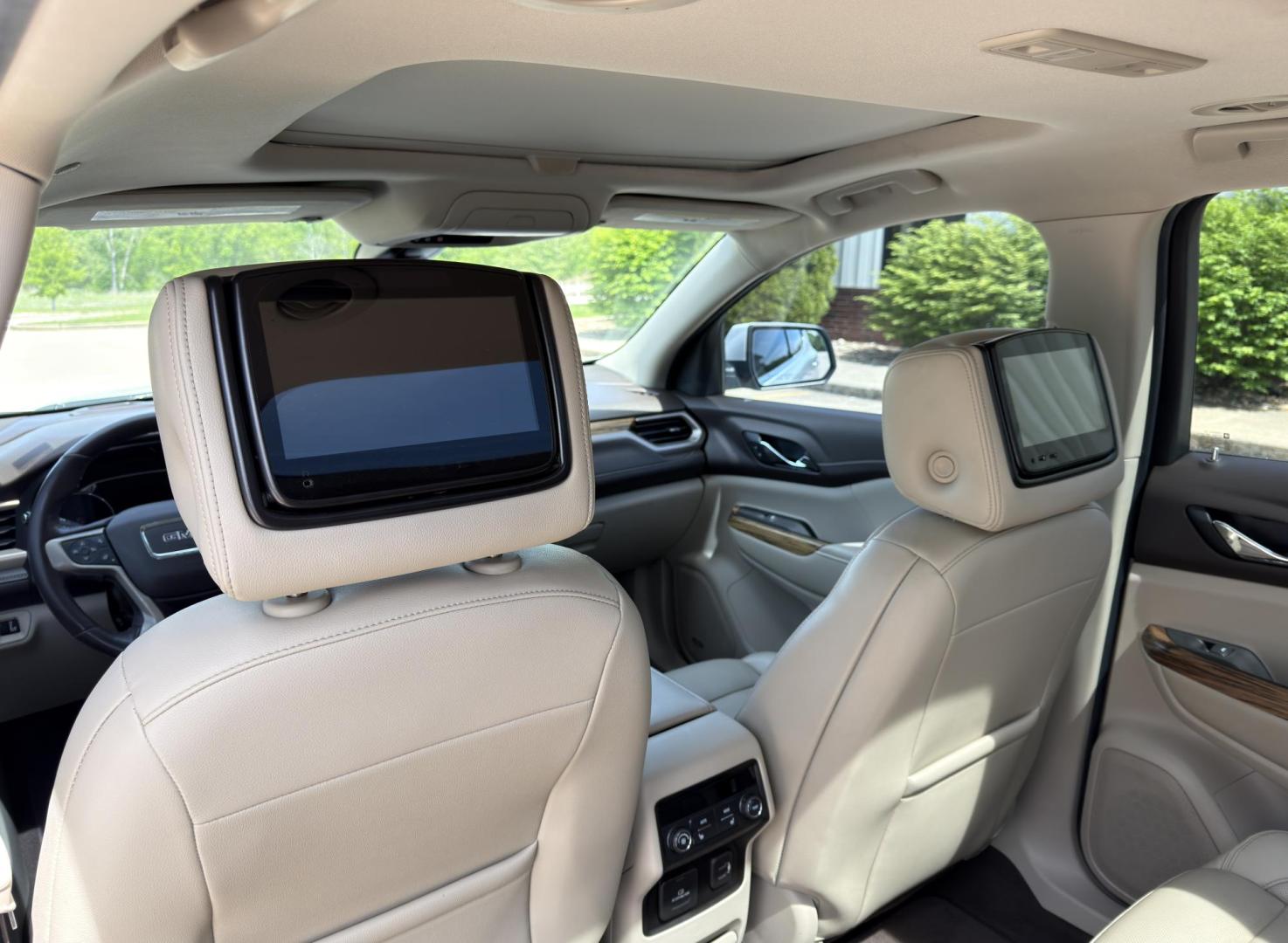 2019 WHITE /Tan GMC Acadia Denali AWD (1GKKNXLSXKZ) with an 3.6L V6 engine, Automatic transmission, located at 2990 Old Orchard Rd., Jackson, MO, 63755, 37.354214, -89.612106 - 2019 GMC Acadia Denali 116xxx miles All Whee Drive 3.6L V6 Automatic Leather 3rd Row Rear Entertainment Navigation Power/Heated/Cooled Seats Heated Rear Seats Heated Steering Wheel Backup Camera Sunroof Bluetooth Remote Start Cruise Power Windows/Locks/Mirrors We have financing ava - Photo#8