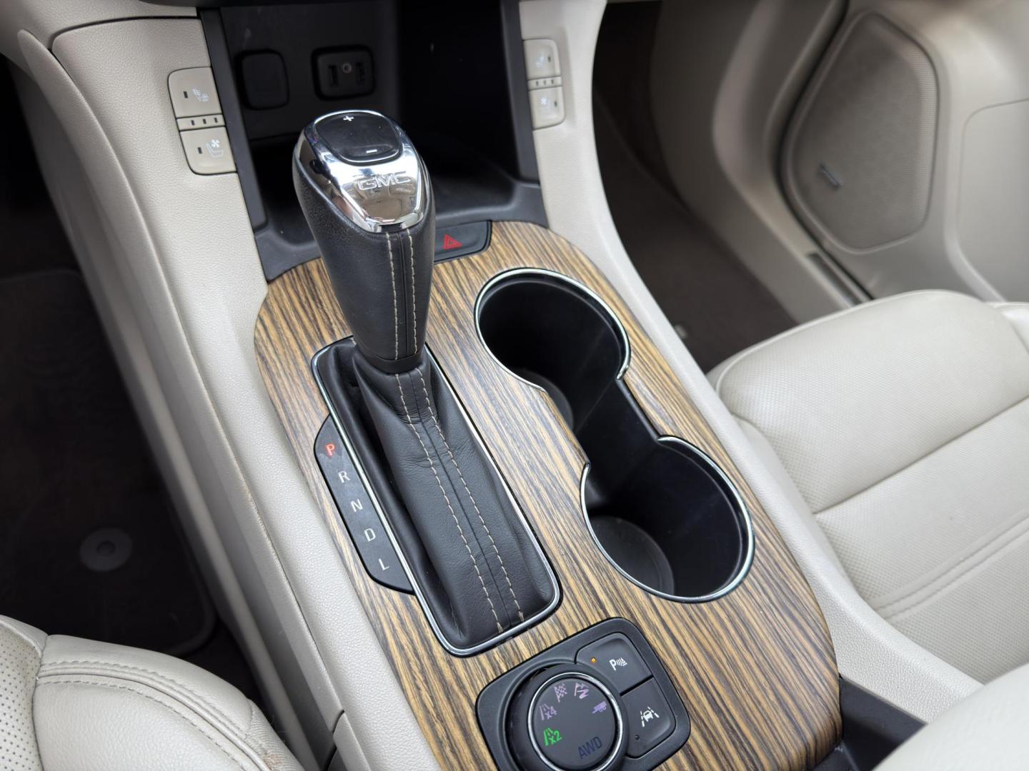 2019 WHITE /Tan GMC Acadia Denali AWD (1GKKNXLSXKZ) with an 3.6L V6 engine, Automatic transmission, located at 2990 Old Orchard Rd., Jackson, MO, 63755, 37.354214, -89.612106 - 2019 GMC Acadia Denali 116xxx miles All Whee Drive 3.6L V6 Automatic Leather 3rd Row Rear Entertainment Navigation Power/Heated/Cooled Seats Heated Rear Seats Heated Steering Wheel Backup Camera Sunroof Bluetooth Remote Start Cruise Power Windows/Locks/Mirrors We have financing ava - Photo#34