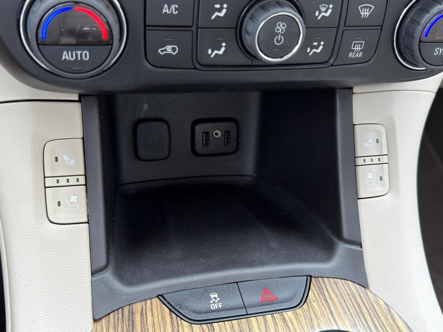 2019 WHITE /Tan GMC Acadia Denali AWD (1GKKNXLSXKZ) with an 3.6L V6 engine, Automatic transmission, located at 2990 Old Orchard Rd., Jackson, MO, 63755, 37.354214, -89.612106 - 2019 GMC Acadia Denali 116xxx miles All Whee Drive 3.6L V6 Automatic Leather 3rd Row Rear Entertainment Navigation Power/Heated/Cooled Seats Heated Rear Seats Heated Steering Wheel Backup Camera Sunroof Bluetooth Remote Start Cruise Power Windows/Locks/Mirrors We have financing ava - Photo#5