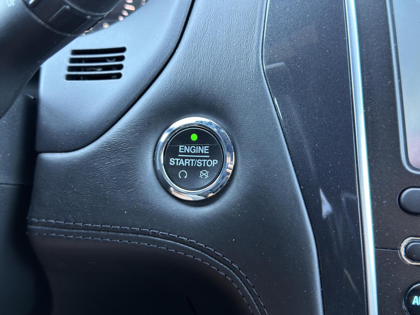 2018 WHITE /Black Ford Explorer Platinum 4WD (1FM5K8HT1JG) with an 3.5L V6 engine, Automatic transmission, located at 2990 Old Orchard Rd., Jackson, MO, 63755, 37.354214, -89.612106 - 2018 Ford Explorer Platinum 110xxx miles 4 Wheel Drive 3.5L V6 Automatic Leather 3rd Row Navigation Power/Heated/Cooled Seats Heated Rear Seats Heated Steering Wheel Backup Camera Sunroof Bluetooth Remote Start Cruise Power Windows/Locks/Mirrors We have financing available and we ac - Photo#33