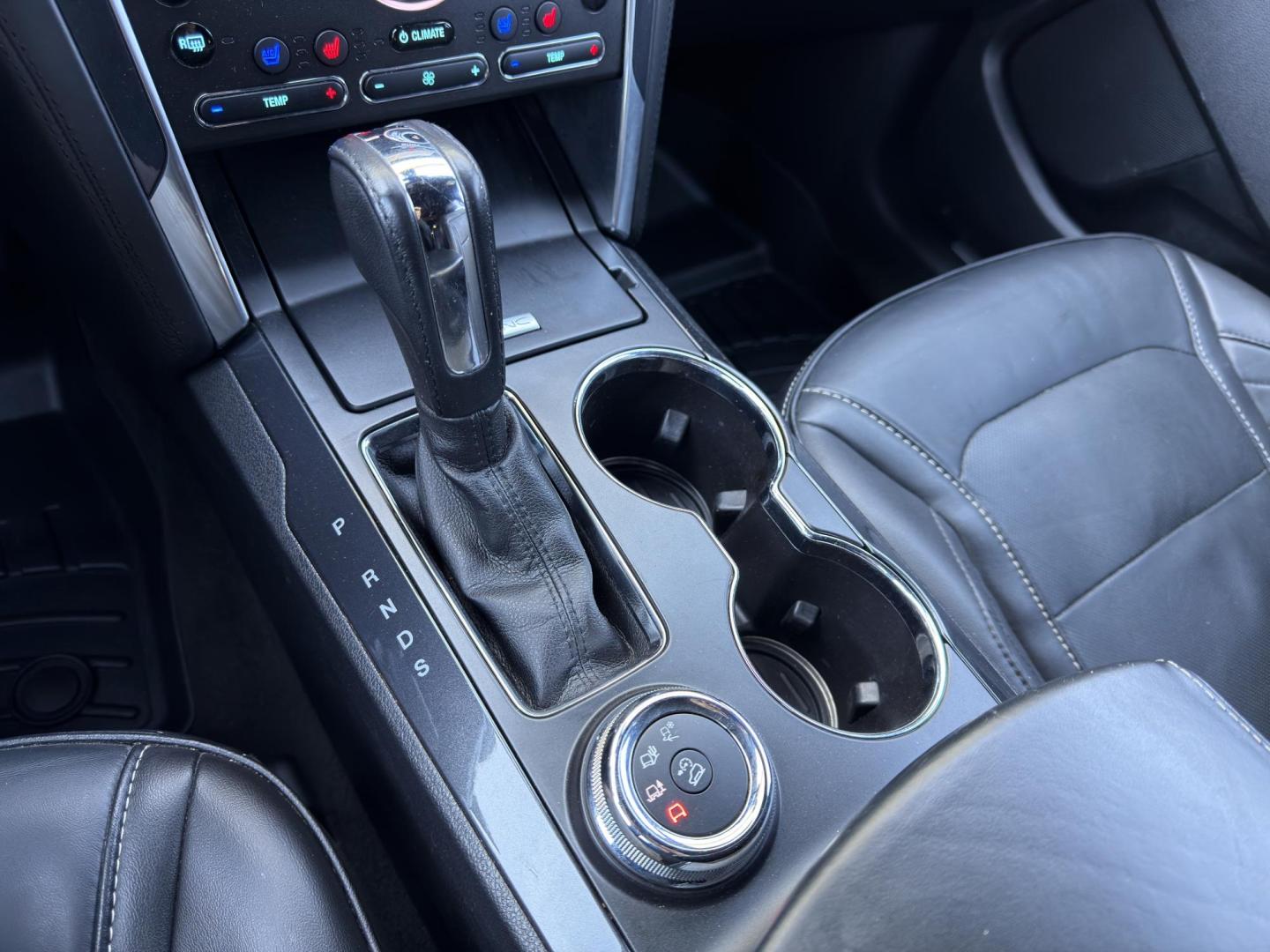 2018 WHITE /Black Ford Explorer Platinum 4WD (1FM5K8HT1JG) with an 3.5L V6 engine, Automatic transmission, located at 2990 Old Orchard Rd., Jackson, MO, 63755, 37.354214, -89.612106 - 2018 Ford Explorer Platinum 110xxx miles 4 Wheel Drive 3.5L V6 Automatic Leather 3rd Row Navigation Power/Heated/Cooled Seats Heated Rear Seats Heated Steering Wheel Backup Camera Sunroof Bluetooth Remote Start Cruise Power Windows/Locks/Mirrors We have financing available and we ac - Photo#32