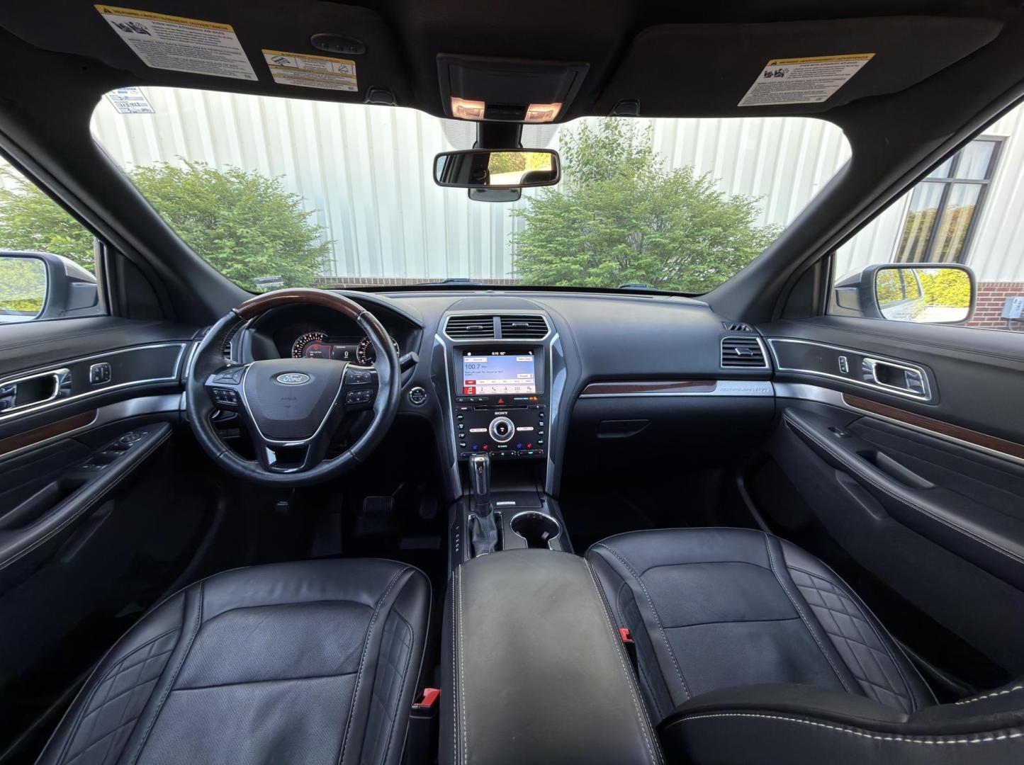 2018 WHITE /Black Ford Explorer Platinum 4WD (1FM5K8HT1JG) with an 3.5L V6 engine, Automatic transmission, located at 2990 Old Orchard Rd., Jackson, MO, 63755, 37.354214, -89.612106 - 2018 Ford Explorer Platinum 110xxx miles 4 Wheel Drive 3.5L V6 Automatic Leather 3rd Row Navigation Power/Heated/Cooled Seats Heated Rear Seats Heated Steering Wheel Backup Camera Sunroof Bluetooth Remote Start Cruise Power Windows/Locks/Mirrors We have financing available and we ac - Photo#28