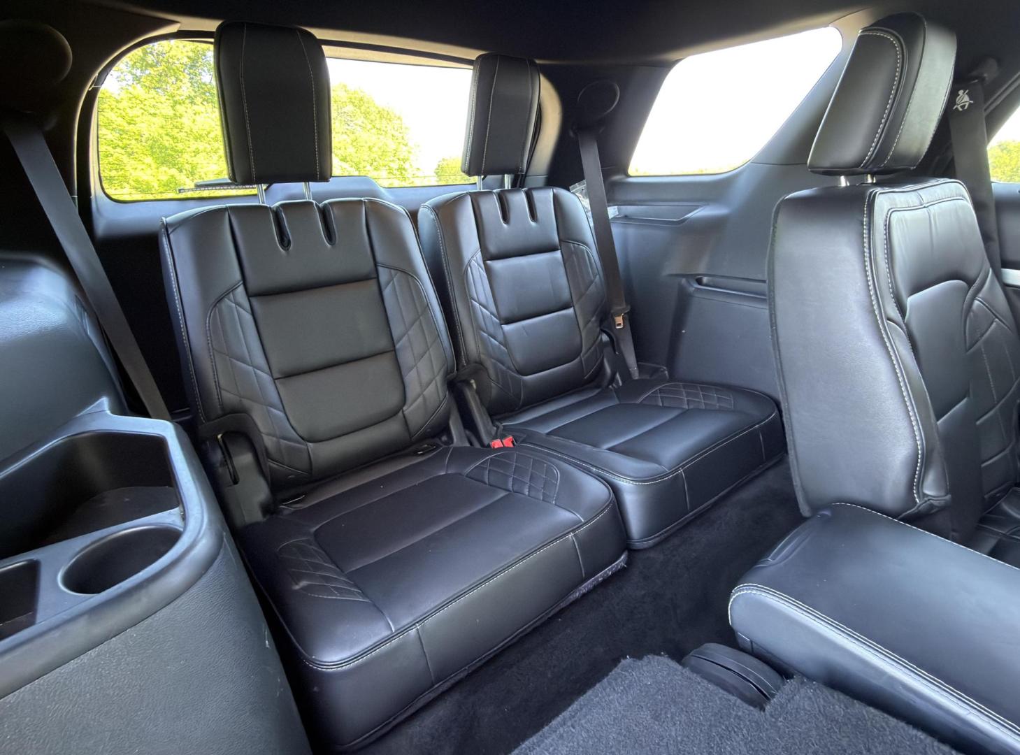 2018 WHITE /Black Ford Explorer Platinum 4WD (1FM5K8HT1JG) with an 3.5L V6 engine, Automatic transmission, located at 2990 Old Orchard Rd., Jackson, MO, 63755, 37.354214, -89.612106 - 2018 Ford Explorer Platinum 110xxx miles 4 Wheel Drive 3.5L V6 Automatic Leather 3rd Row Navigation Power/Heated/Cooled Seats Heated Rear Seats Heated Steering Wheel Backup Camera Sunroof Bluetooth Remote Start Cruise Power Windows/Locks/Mirrors We have financing available and we ac - Photo#23