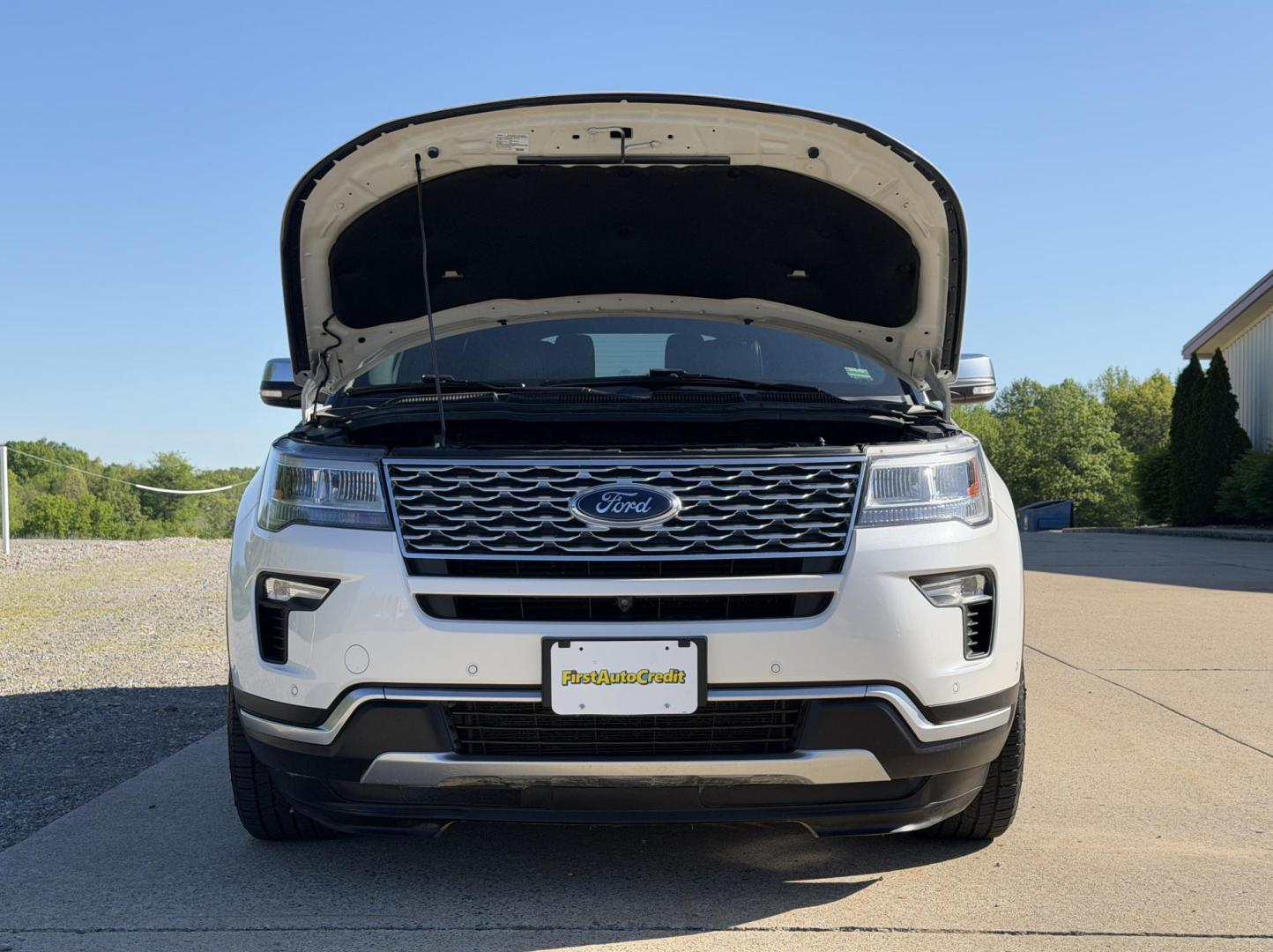 2018 WHITE /Black Ford Explorer Platinum 4WD (1FM5K8HT1JG) with an 3.5L V6 engine, Automatic transmission, located at 2990 Old Orchard Rd., Jackson, MO, 63755, 37.354214, -89.612106 - 2018 Ford Explorer Platinum 110xxx miles 4 Wheel Drive 3.5L V6 Automatic Leather 3rd Row Navigation Power/Heated/Cooled Seats Heated Rear Seats Heated Steering Wheel Backup Camera Sunroof Bluetooth Remote Start Cruise Power Windows/Locks/Mirrors We have financing available and we ac - Photo#43