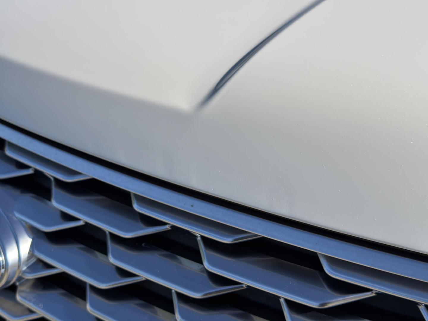 2018 WHITE /Black Ford Explorer Platinum 4WD (1FM5K8HT1JG) with an 3.5L V6 engine, Automatic transmission, located at 2990 Old Orchard Rd., Jackson, MO, 63755, 37.354214, -89.612106 - 2018 Ford Explorer Platinum 110xxx miles 4 Wheel Drive 3.5L V6 Automatic Leather 3rd Row Navigation Power/Heated/Cooled Seats Heated Rear Seats Heated Steering Wheel Backup Camera Sunroof Bluetooth Remote Start Cruise Power Windows/Locks/Mirrors We have financing available and we ac - Photo#51