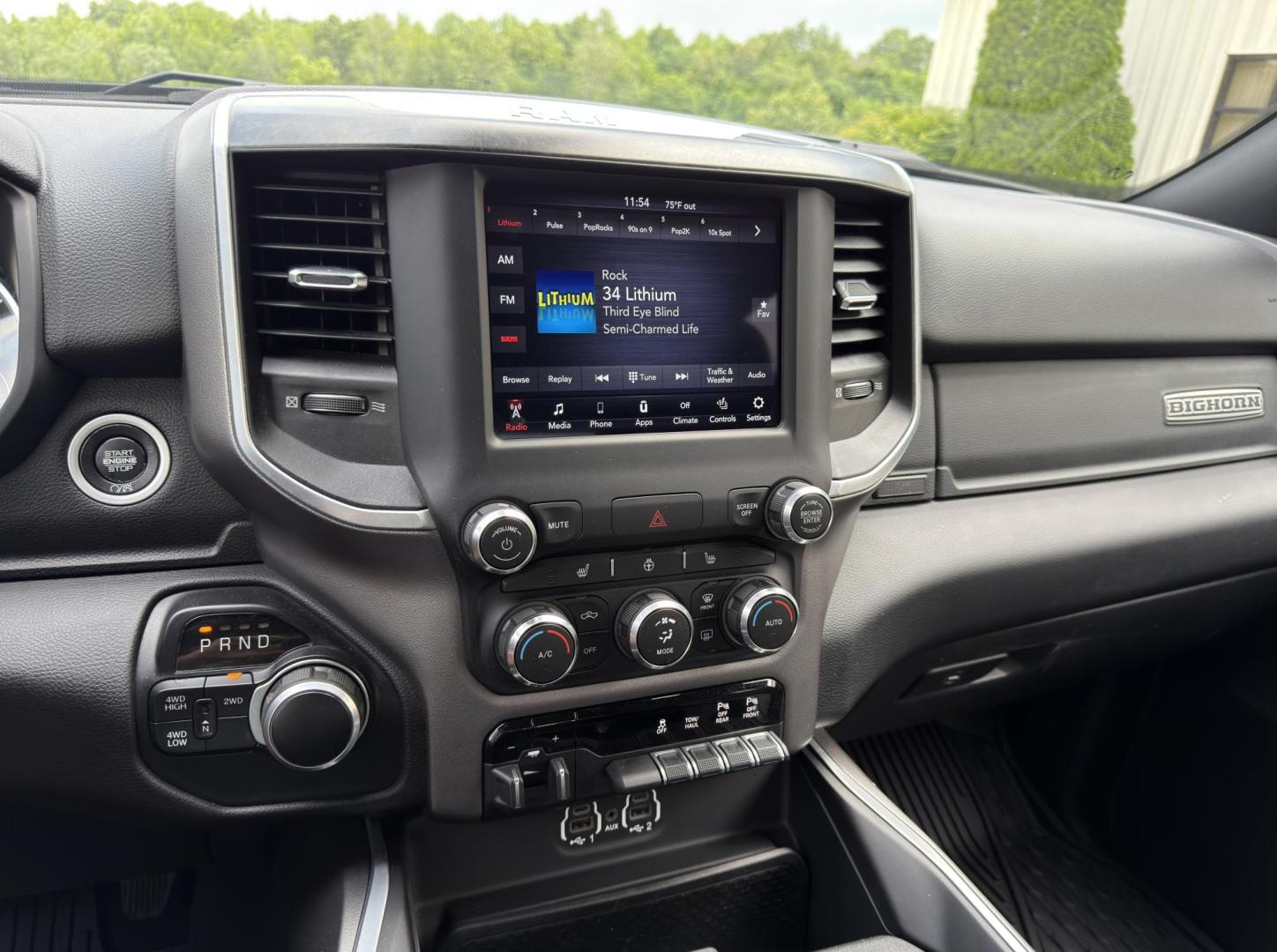 2019 BLACK /Gray RAM 2500 Big Horn Crew Cab 4WD (3C6UR5DJ2KG) with an 6.4L V8 engine, Automatic transmission, located at 2990 Old Orchard Rd., Jackson, MO, 63755, 37.354214, -89.612106 - 2019 Ram 2500HD Big Horn 65xxx miles 4x4 6.4L V8 Automatic Backup Camera Power Driver Seat Heated Seats Heated Steering Wheel Bluetooth Remote Start Cruise Power Windows/Locks/Mirrors We have financing available and we accept trades! Fill out a credit application on our website or come - Photo#26