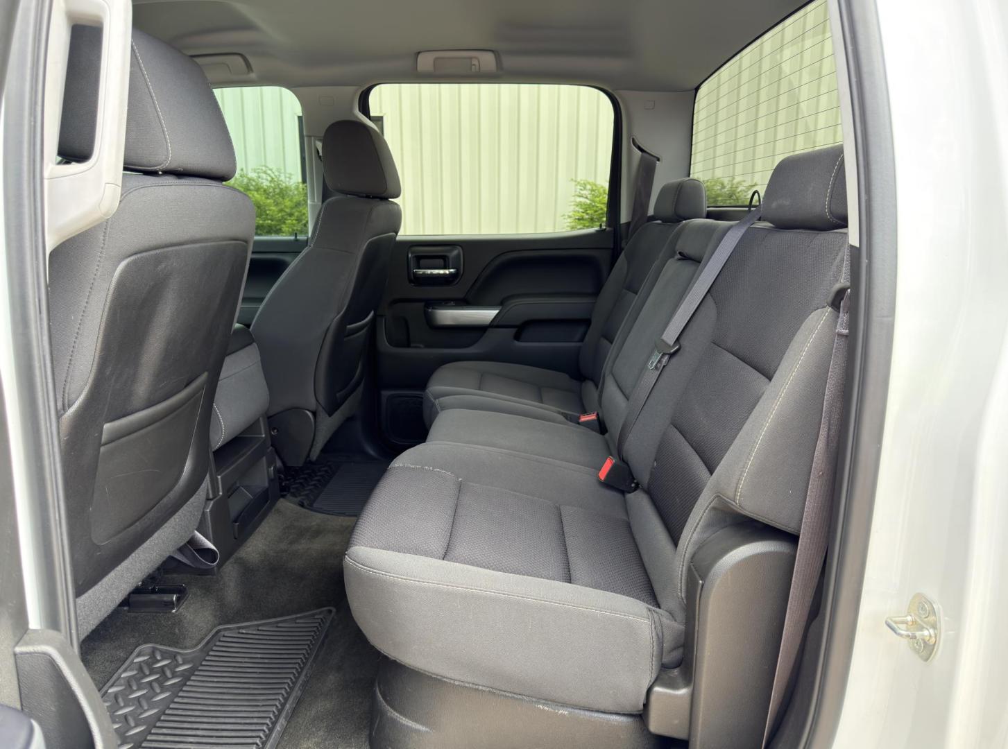 2015 WHITE /Black Chevrolet Silverado 1500 LT Crew Cab 4WD (3GCUKREC8FG) with an 5.3L V8 engine, Automatic transmission, located at 2990 Old Orchard Rd., Jackson, MO, 63755, 37.354214, -89.612106 - 2015 Chevrolet Silverado 1500 LT 145xxx miles 4x4 5.3L V8 Automatic Backup Camera Power Driver Seat Bluetooth Remote Start Cruise Power Windows/Locks/Mirrors We have financing available and we accept trades! Fill out a credit application on our website or come by today! If you have any q - Photo#17