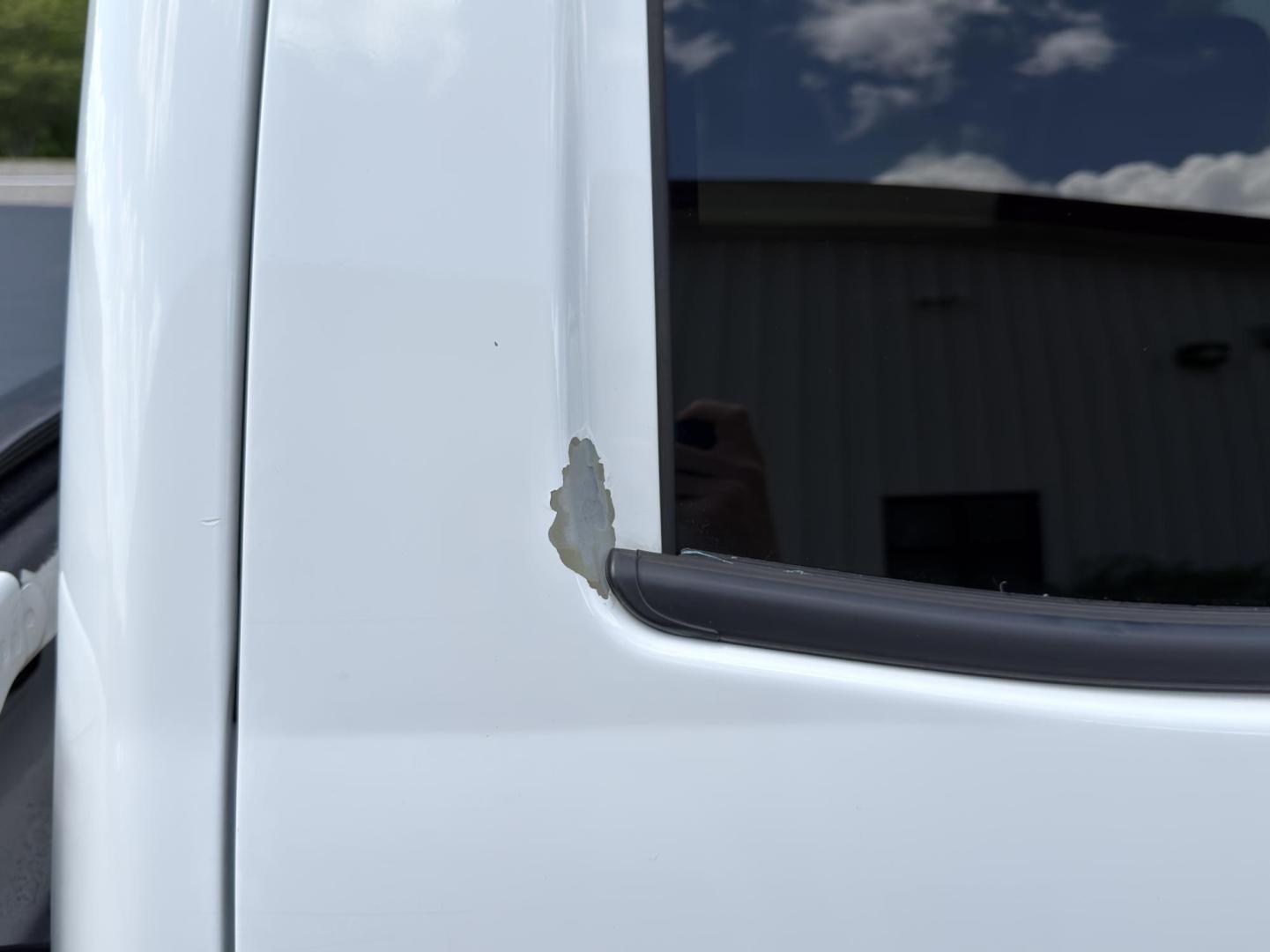 2015 WHITE /Black Chevrolet Silverado 1500 LT Crew Cab 4WD (3GCUKREC8FG) with an 5.3L V8 engine, Automatic transmission, located at 2990 Old Orchard Rd., Jackson, MO, 63755, 37.354214, -89.612106 - 2015 Chevrolet Silverado 1500 LT 145xxx miles 4x4 5.3L V8 Automatic Backup Camera Power Driver Seat Bluetooth Remote Start Cruise Power Windows/Locks/Mirrors We have financing available and we accept trades! Fill out a credit application on our website or come by today! If you have any q - Photo#38