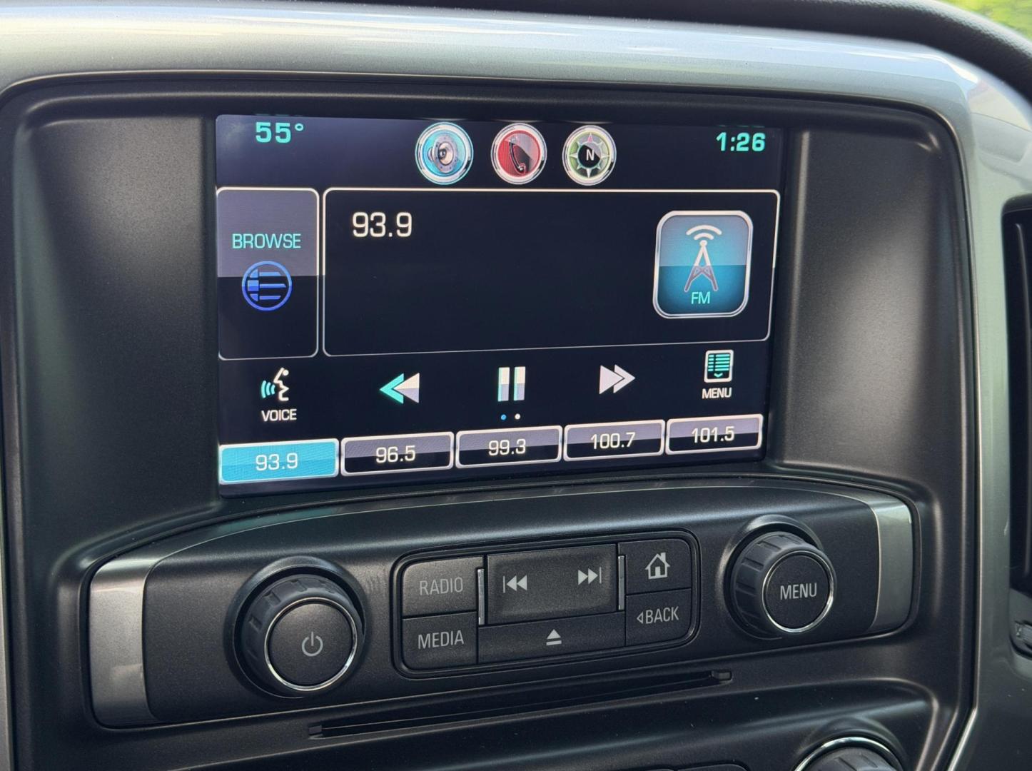 2015 WHITE /Black Chevrolet Silverado 1500 LT Crew Cab 4WD (3GCUKREC8FG) with an 5.3L V8 engine, Automatic transmission, located at 2990 Old Orchard Rd., Jackson, MO, 63755, 37.354214, -89.612106 - 2015 Chevrolet Silverado 1500 LT 145xxx miles 4x4 5.3L V8 Automatic Backup Camera Power Driver Seat Bluetooth Remote Start Cruise Power Windows/Locks/Mirrors We have financing available and we accept trades! Fill out a credit application on our website or come by today! If you have any q - Photo#28