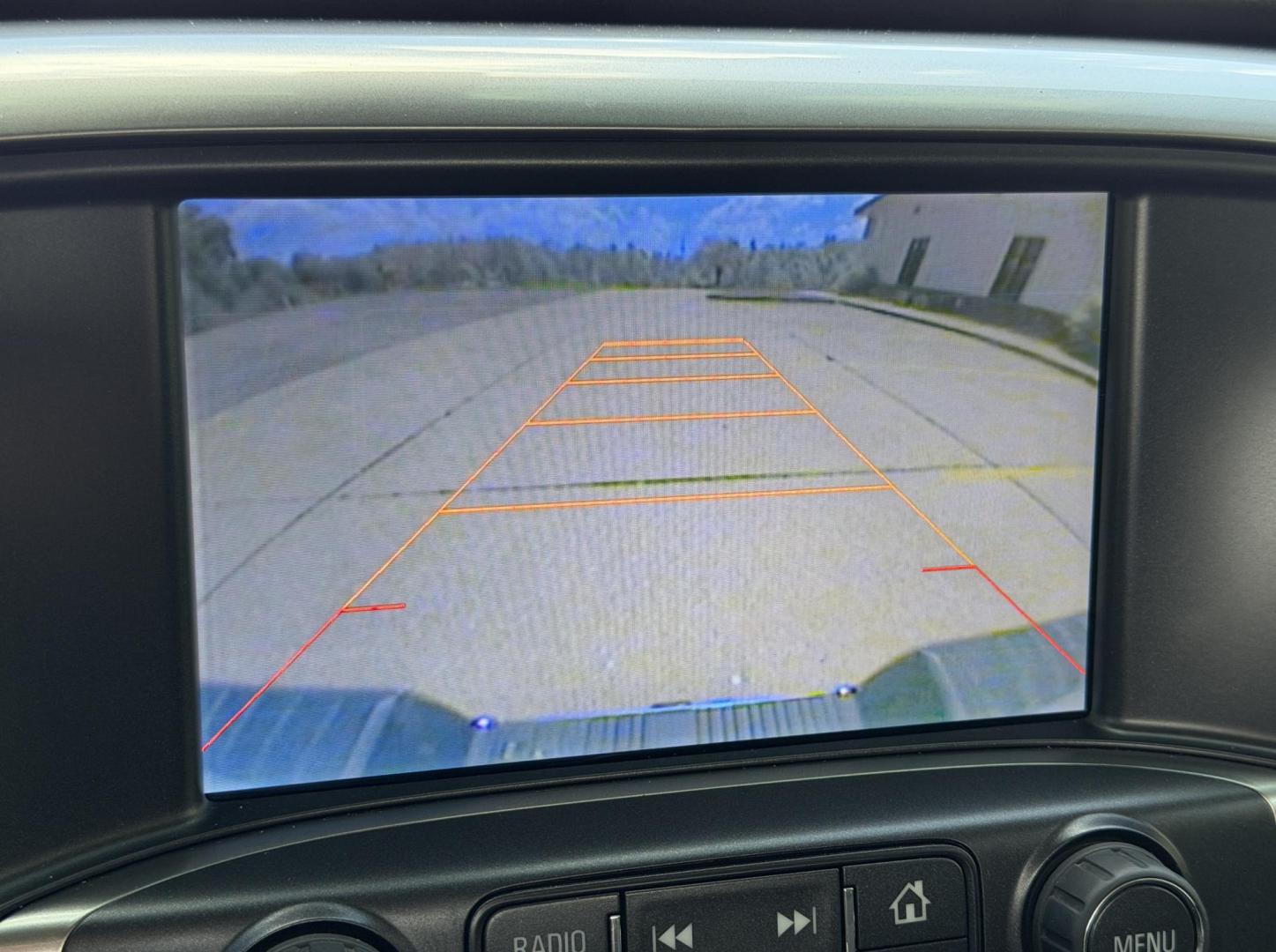 2015 WHITE /Black Chevrolet Silverado 1500 LT Crew Cab 4WD (3GCUKREC8FG) with an 5.3L V8 engine, Automatic transmission, located at 2990 Old Orchard Rd., Jackson, MO, 63755, 37.354214, -89.612106 - 2015 Chevrolet Silverado 1500 LT 145xxx miles 4x4 5.3L V8 Automatic Backup Camera Power Driver Seat Bluetooth Remote Start Cruise Power Windows/Locks/Mirrors We have financing available and we accept trades! Fill out a credit application on our website or come by today! If you have any q - Photo#3