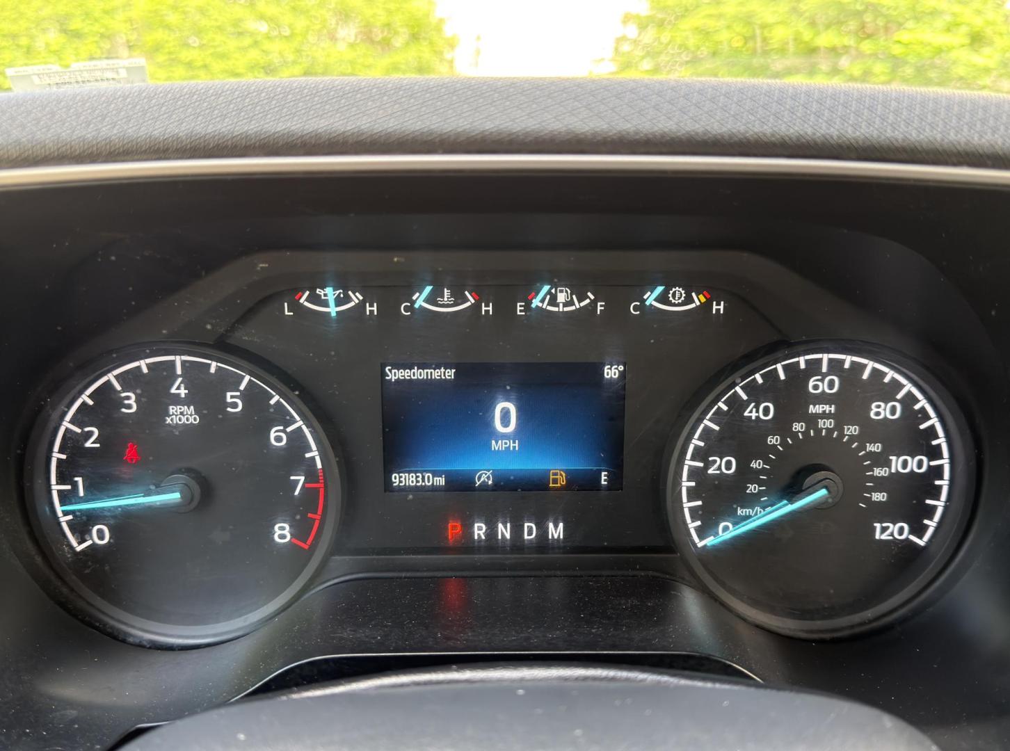 2022 SILVER /Gray Ford F-150 XL SuperCrew 5.5-ft. 2WD (1FTEW1CB8NK) with an 3.3L V6 engine, Automatic transmission, located at 2990 Old Orchard Rd., Jackson, MO, 63755, 37.354214, -89.612106 - 2022 Ford F-150 XL 1-Owner 93xxx miles Rear Wheel Drive 3.3L V6 Automatic Backup Camera Bluetooth Cruise Power Windows/Locks/Mirrors We have financing available and we accept trades! Fill out a credit application on our website or come by today! If you have any questions, give us a call a - Photo#1