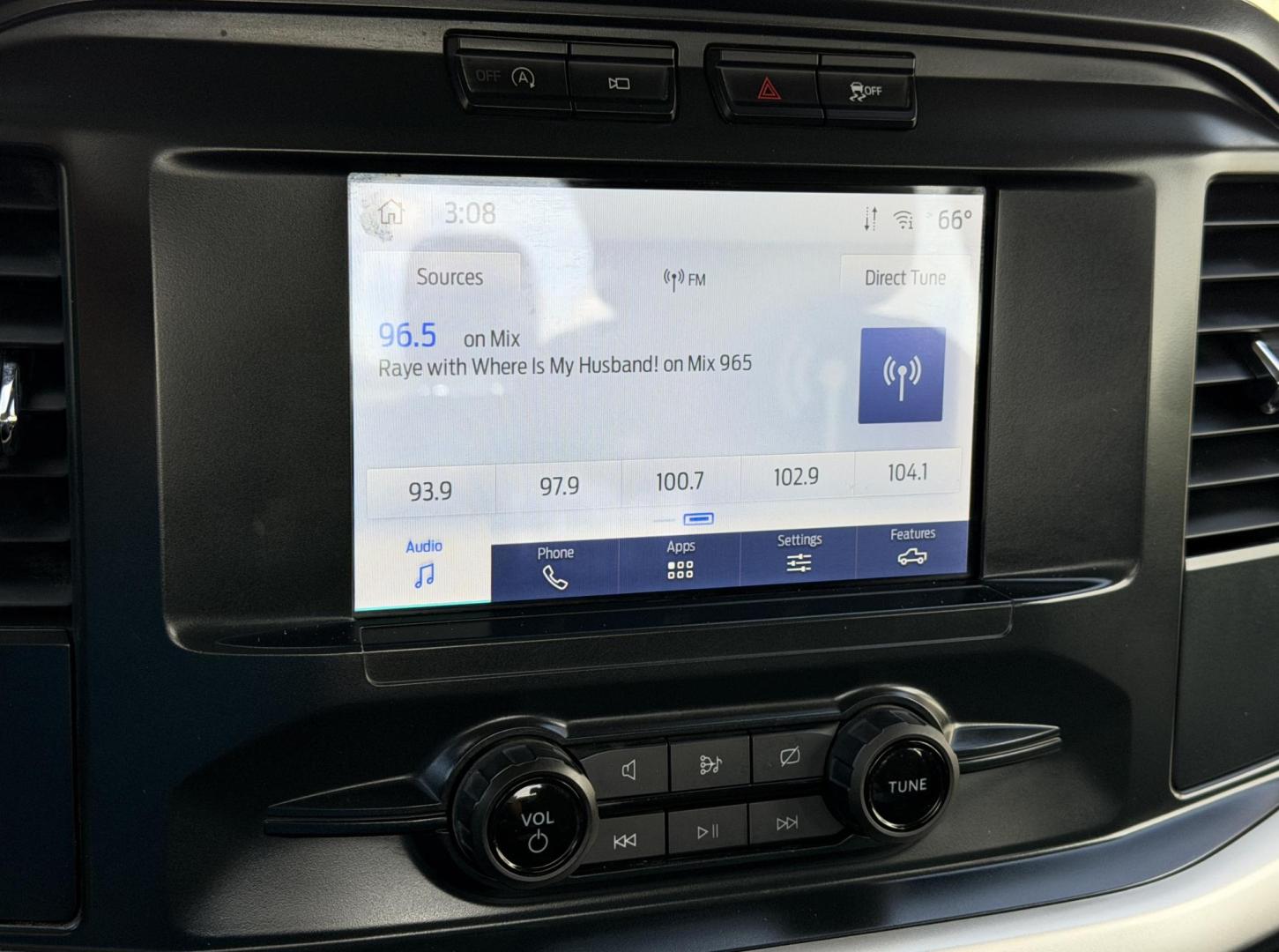 2022 SILVER /Gray Ford F-150 XL SuperCrew 5.5-ft. 2WD (1FTEW1CB8NK) with an 3.3L V6 engine, Automatic transmission, located at 2990 Old Orchard Rd., Jackson, MO, 63755, 37.354214, -89.612106 - 2022 Ford F-150 XL 1-Owner 93xxx miles Rear Wheel Drive 3.3L V6 Automatic Backup Camera Bluetooth Cruise Power Windows/Locks/Mirrors We have financing available and we accept trades! Fill out a credit application on our website or come by today! If you have any questions, give us a call a - Photo#24