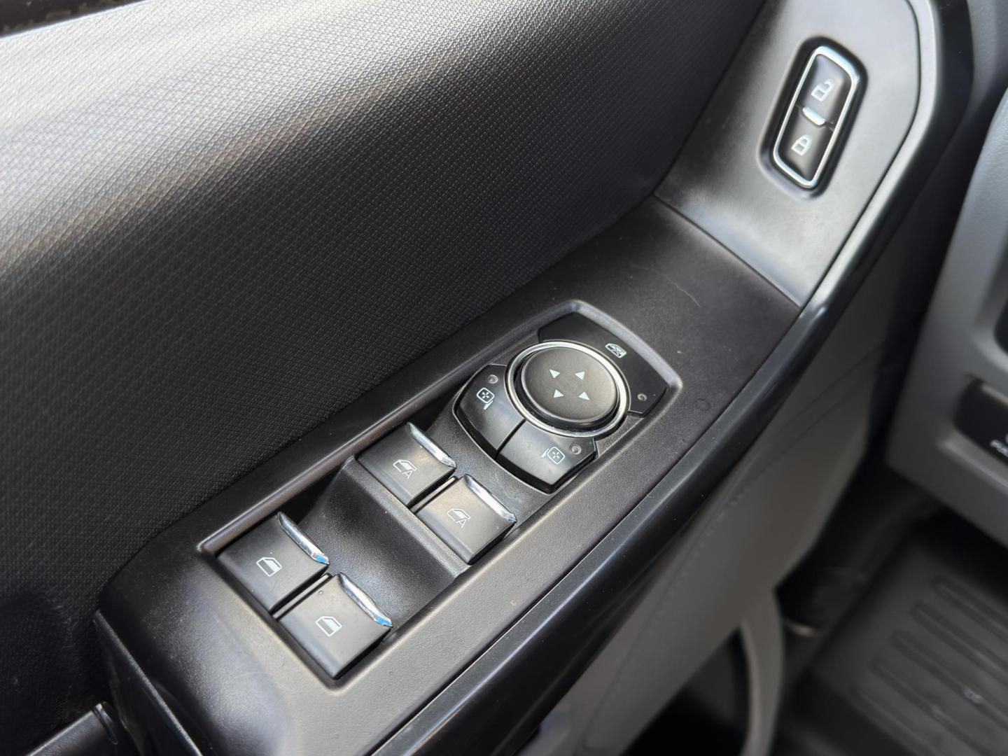 2022 SILVER /Gray Ford F-150 XL SuperCrew 5.5-ft. 2WD (1FTEW1CB8NK) with an 3.3L V6 engine, Automatic transmission, located at 2990 Old Orchard Rd., Jackson, MO, 63755, 37.354214, -89.612106 - 2022 Ford F-150 XL 1-Owner 93xxx miles Rear Wheel Drive 3.3L V6 Automatic Backup Camera Bluetooth Cruise Power Windows/Locks/Mirrors We have financing available and we accept trades! Fill out a credit application on our website or come by today! If you have any questions, give us a call a - Photo#28