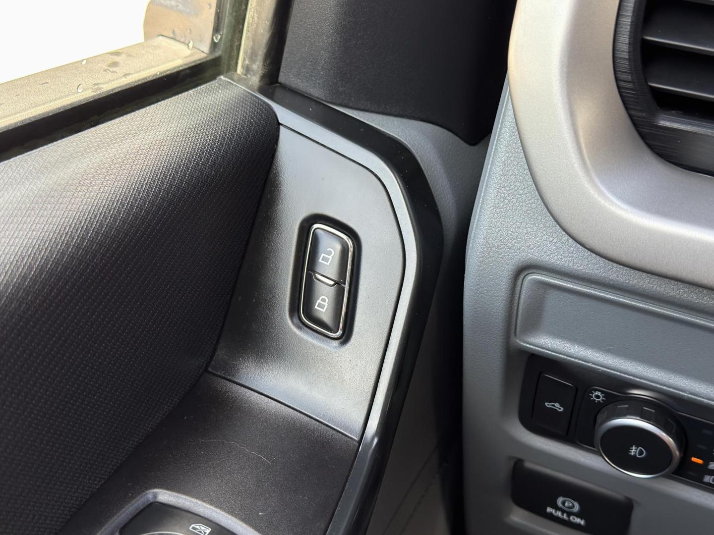 2022 SILVER /Gray Ford F-150 XL SuperCrew 5.5-ft. 2WD (1FTEW1CB8NK) with an 3.3L V6 engine, Automatic transmission, located at 2990 Old Orchard Rd., Jackson, MO, 63755, 37.354214, -89.612106 - 2022 Ford F-150 XL 1-Owner 93xxx miles Rear Wheel Drive 3.3L V6 Automatic Backup Camera Bluetooth Cruise Power Windows/Locks/Mirrors We have financing available and we accept trades! Fill out a credit application on our website or come by today! If you have any questions, give us a call a - Photo#29