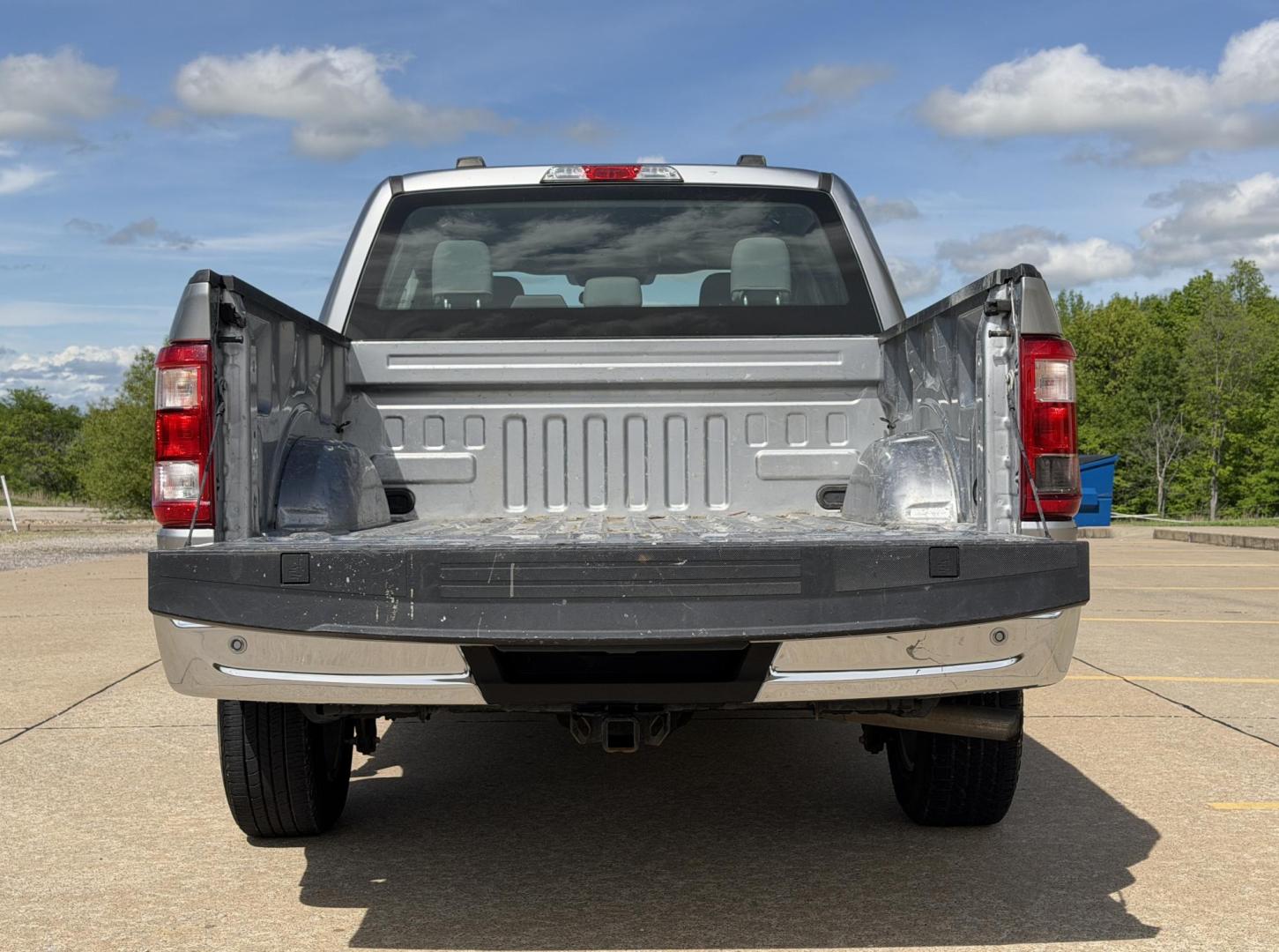2022 SILVER /Gray Ford F-150 XL SuperCrew 5.5-ft. 2WD (1FTEW1CB8NK) with an 3.3L V6 engine, Automatic transmission, located at 2990 Old Orchard Rd., Jackson, MO, 63755, 37.354214, -89.612106 - 2022 Ford F-150 XL 1-Owner 93xxx miles Rear Wheel Drive 3.3L V6 Automatic Backup Camera Bluetooth Cruise Power Windows/Locks/Mirrors We have financing available and we accept trades! Fill out a credit application on our website or come by today! If you have any questions, give us a call a - Photo#16