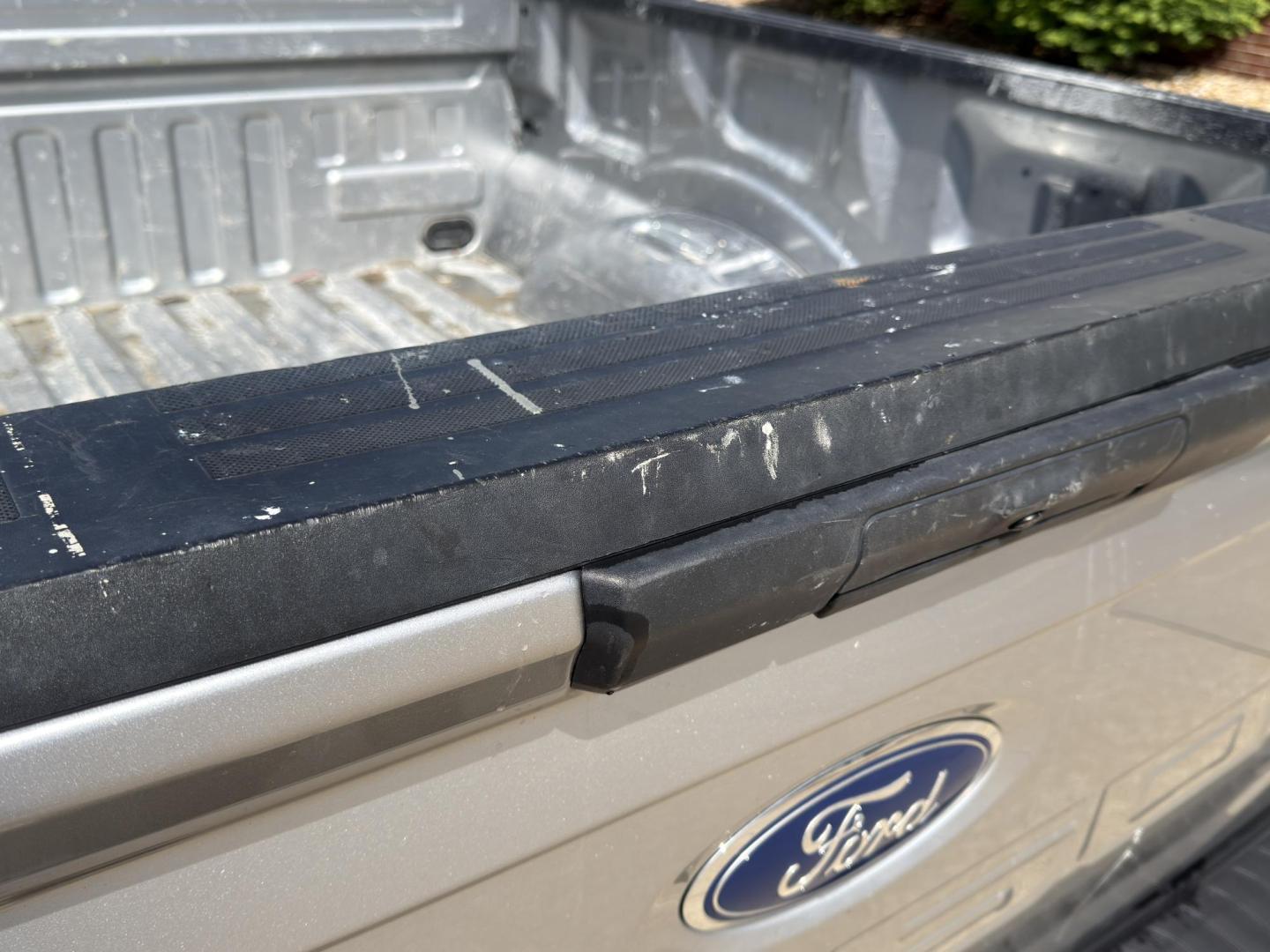 2022 SILVER /Gray Ford F-150 XL SuperCrew 5.5-ft. 2WD (1FTEW1CB8NK) with an 3.3L V6 engine, Automatic transmission, located at 2990 Old Orchard Rd., Jackson, MO, 63755, 37.354214, -89.612106 - 2022 Ford F-150 XL 1-Owner 93xxx miles Rear Wheel Drive 3.3L V6 Automatic Backup Camera Bluetooth Cruise Power Windows/Locks/Mirrors We have financing available and we accept trades! Fill out a credit application on our website or come by today! If you have any questions, give us a call a - Photo#40