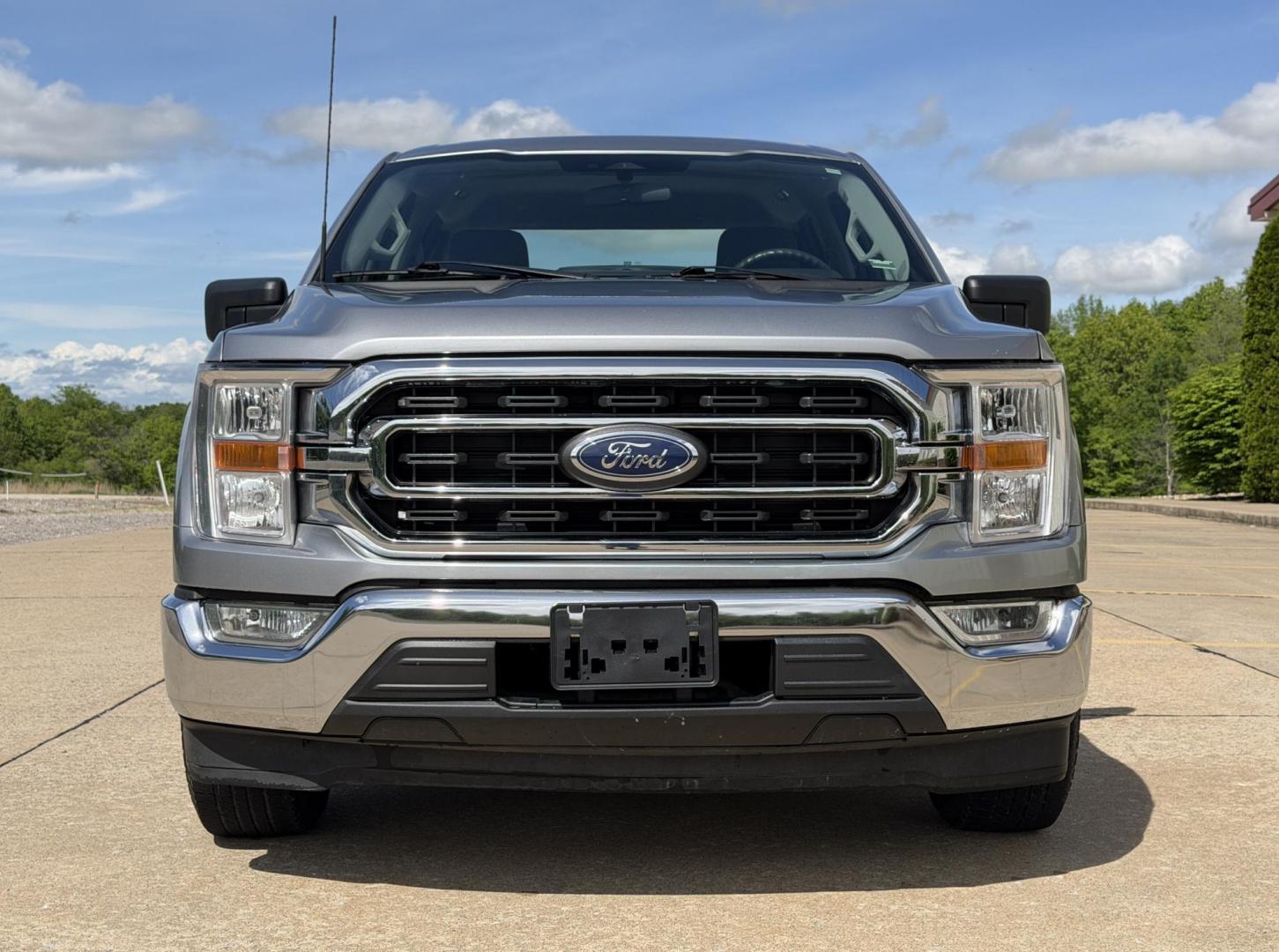 2022 SILVER /Gray Ford F-150 XL SuperCrew 5.5-ft. 2WD (1FTEW1CB8NK) with an 3.3L V6 engine, Automatic transmission, located at 2990 Old Orchard Rd., Jackson, MO, 63755, 37.354214, -89.612106 - 2022 Ford F-150 XL 1-Owner 93xxx miles Rear Wheel Drive 3.3L V6 Automatic Backup Camera Bluetooth Cruise Power Windows/Locks/Mirrors We have financing available and we accept trades! Fill out a credit application on our website or come by today! If you have any questions, give us a call a - Photo#15