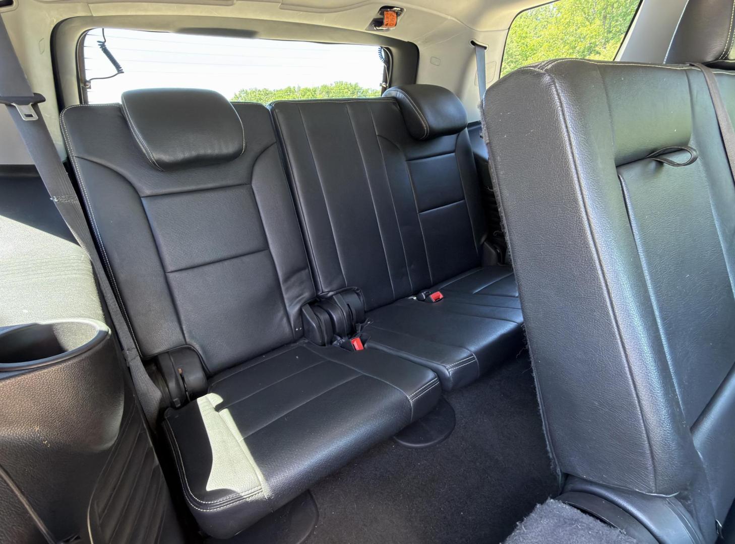 2016 GRAY /Black GMC Yukon SLE 4WD (1GKS2AKC9GR) with an 5.3L V8 engine, Automatic transmission, located at 2990 Old Orchard Rd., Jackson, MO, 63755, 37.354214, -89.612106 - 2016 GMC Yukon SLE 201xxx miles 4 Wheel Drive 5.3L V8 Automatic Leather 3rd Row Backup Camera Power/Heated Seats Bluetooth Remote Start Cruise Power Windows/Locks/Mirrors We have financing available and we accept trades! Fill out a credit application on our website or come by today! If - Photo#19