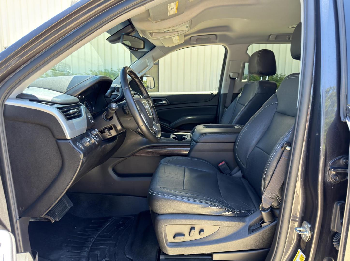 2016 GRAY /Black GMC Yukon SLE 4WD (1GKS2AKC9GR) with an 5.3L V8 engine, Automatic transmission, located at 2990 Old Orchard Rd., Jackson, MO, 63755, 37.354214, -89.612106 - 2016 GMC Yukon SLE 201xxx miles 4 Wheel Drive 5.3L V8 Automatic Leather 3rd Row Backup Camera Power/Heated Seats Bluetooth Remote Start Cruise Power Windows/Locks/Mirrors We have financing available and we accept trades! Fill out a credit application on our website or come by today! If - Photo#14