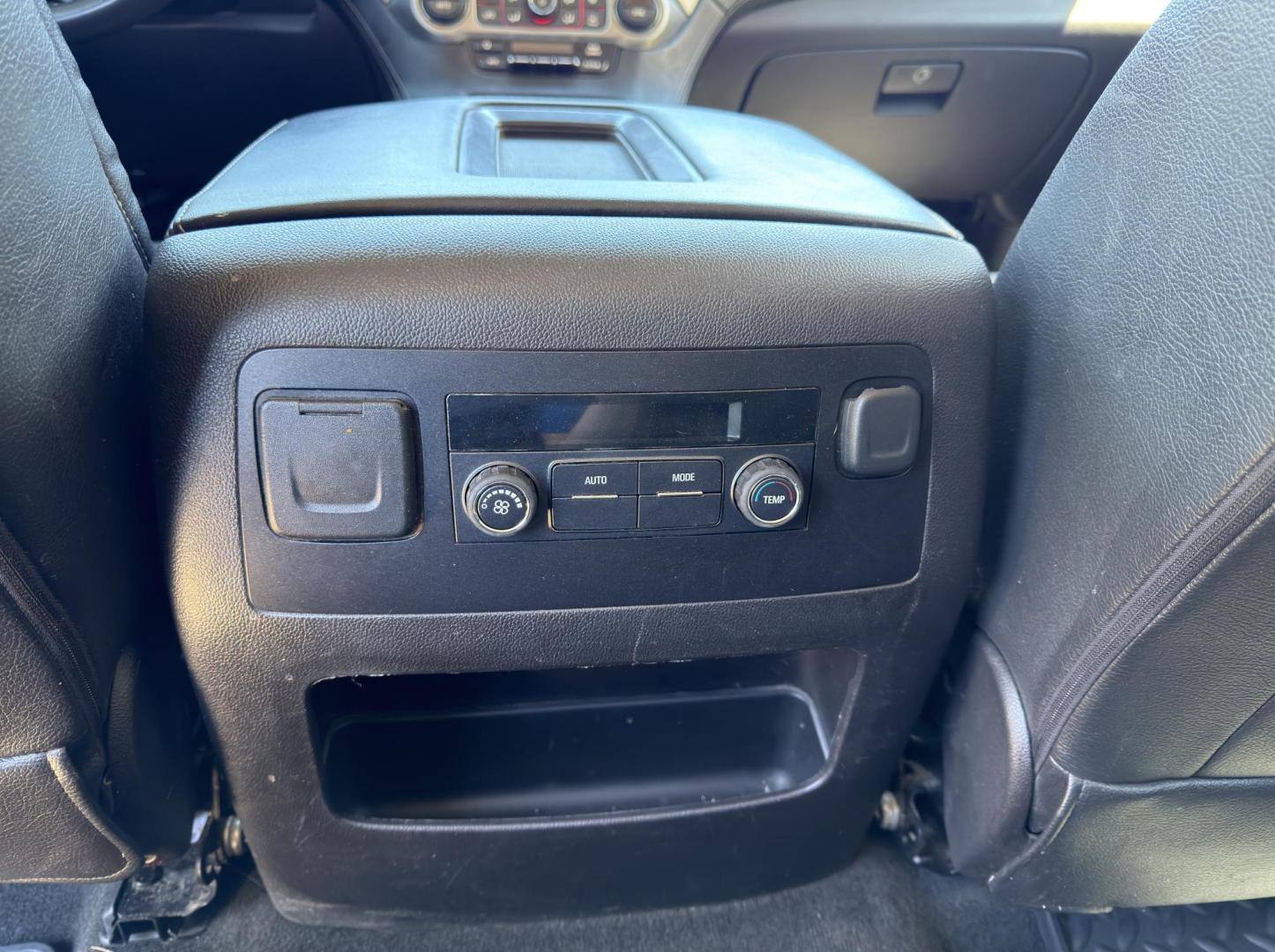 2016 GRAY /Black GMC Yukon SLE 4WD (1GKS2AKC9GR) with an 5.3L V8 engine, Automatic transmission, located at 2990 Old Orchard Rd., Jackson, MO, 63755, 37.354214, -89.612106 - 2016 GMC Yukon SLE 201xxx miles 4 Wheel Drive 5.3L V8 Automatic Leather 3rd Row Backup Camera Power/Heated Seats Bluetooth Remote Start Cruise Power Windows/Locks/Mirrors We have financing available and we accept trades! Fill out a credit application on our website or come by today! If - Photo#35