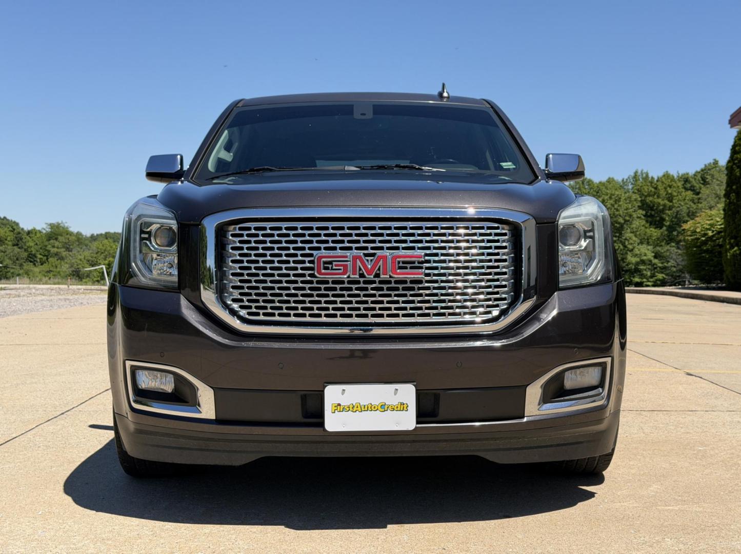 2016 GRAY /Black GMC Yukon SLE 4WD (1GKS2AKC9GR) with an 5.3L V8 engine, Automatic transmission, located at 2990 Old Orchard Rd., Jackson, MO, 63755, 37.354214, -89.612106 - 2016 GMC Yukon SLE 201xxx miles 4 Wheel Drive 5.3L V8 Automatic Leather 3rd Row Backup Camera Power/Heated Seats Bluetooth Remote Start Cruise Power Windows/Locks/Mirrors We have financing available and we accept trades! Fill out a credit application on our website or come by today! If - Photo#12
