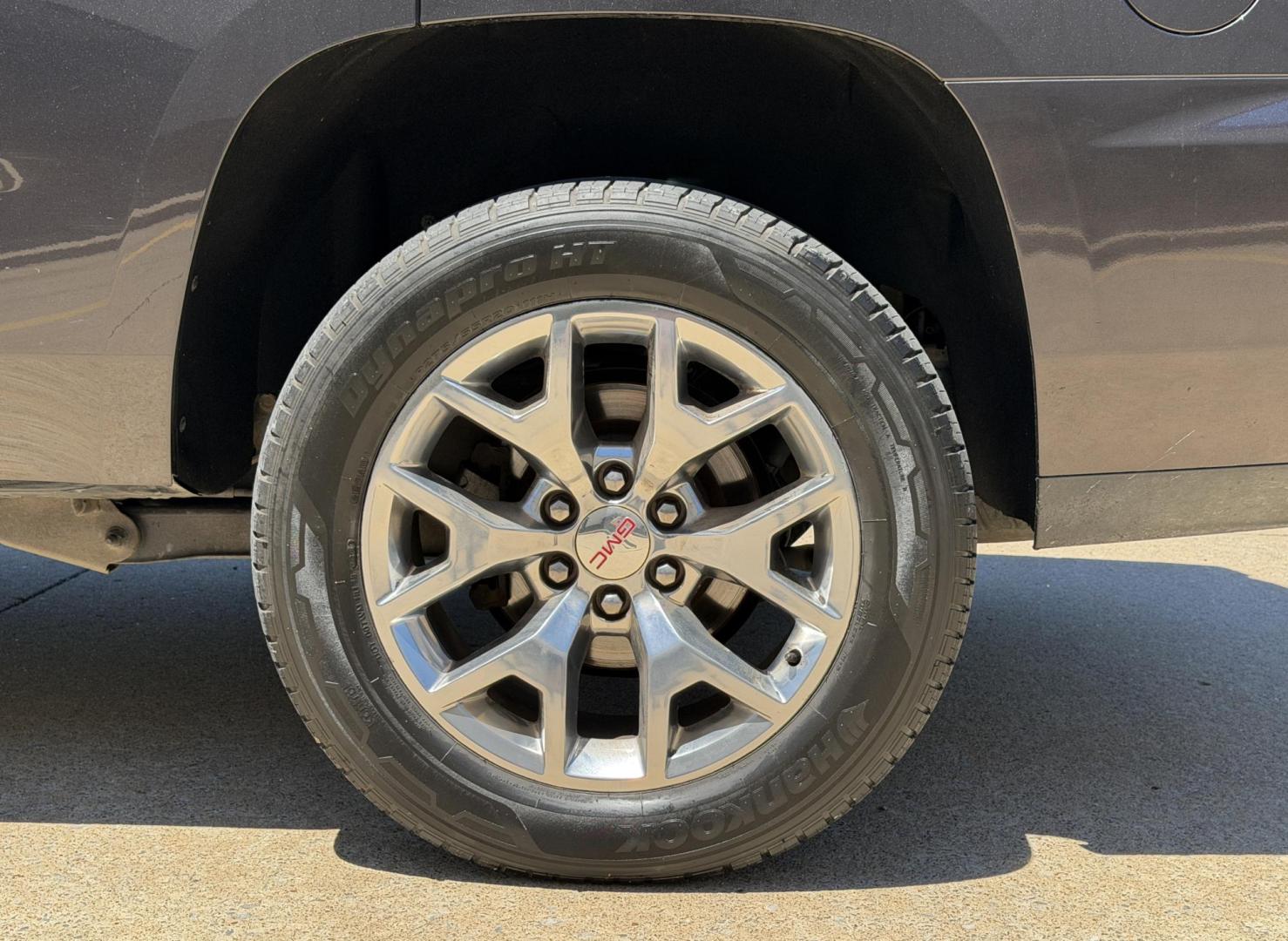 2016 GRAY /Black GMC Yukon SLE 4WD (1GKS2AKC9GR) with an 5.3L V8 engine, Automatic transmission, located at 2990 Old Orchard Rd., Jackson, MO, 63755, 37.354214, -89.612106 - 2016 GMC Yukon SLE 201xxx miles 4 Wheel Drive 5.3L V8 Automatic Leather 3rd Row Backup Camera Power/Heated Seats Bluetooth Remote Start Cruise Power Windows/Locks/Mirrors We have financing available and we accept trades! Fill out a credit application on our website or come by today! If - Photo#40