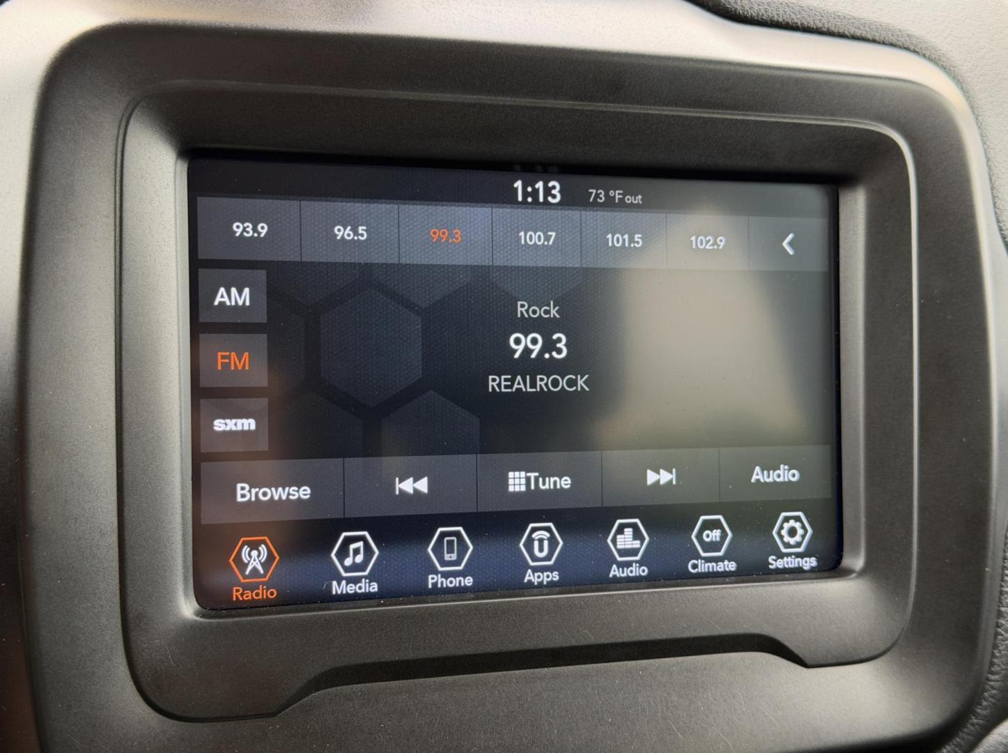 2021 GRAY /Black Jeep Renegade Latitude (ZACNJCBB0MP) with an 2.4L 4 Cyl. engine, Automatic transmission, located at 2990 Old Orchard Rd., Jackson, MO, 63755, 37.354214, -89.612106 - 2021 Jeep Renegade Latitude 33xxx miles Front Wheel Drive 2.4L 4 Cyl. Automatic Backup Camera Bluetooth Cruise Power Windows/Locks/Mirrors We have financing available and we accept trades! Fill out a credit application on our website or come by today! If you have any questions, give us a c - Photo#24