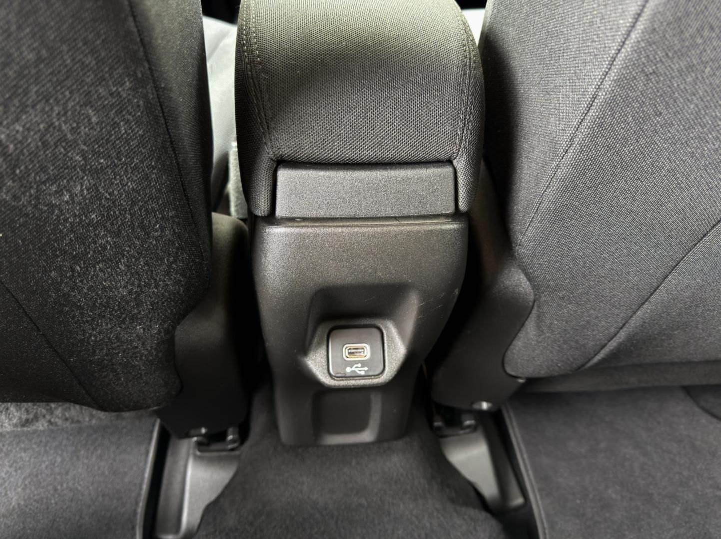 2021 GRAY /Black Jeep Renegade Latitude (ZACNJCBB0MP) with an 2.4L 4 Cyl. engine, Automatic transmission, located at 2990 Old Orchard Rd., Jackson, MO, 63755, 37.354214, -89.612106 - 2021 Jeep Renegade Latitude 33xxx miles Front Wheel Drive 2.4L 4 Cyl. Automatic Backup Camera Bluetooth Cruise Power Windows/Locks/Mirrors We have financing available and we accept trades! Fill out a credit application on our website or come by today! If you have any questions, give us a c - Photo#28