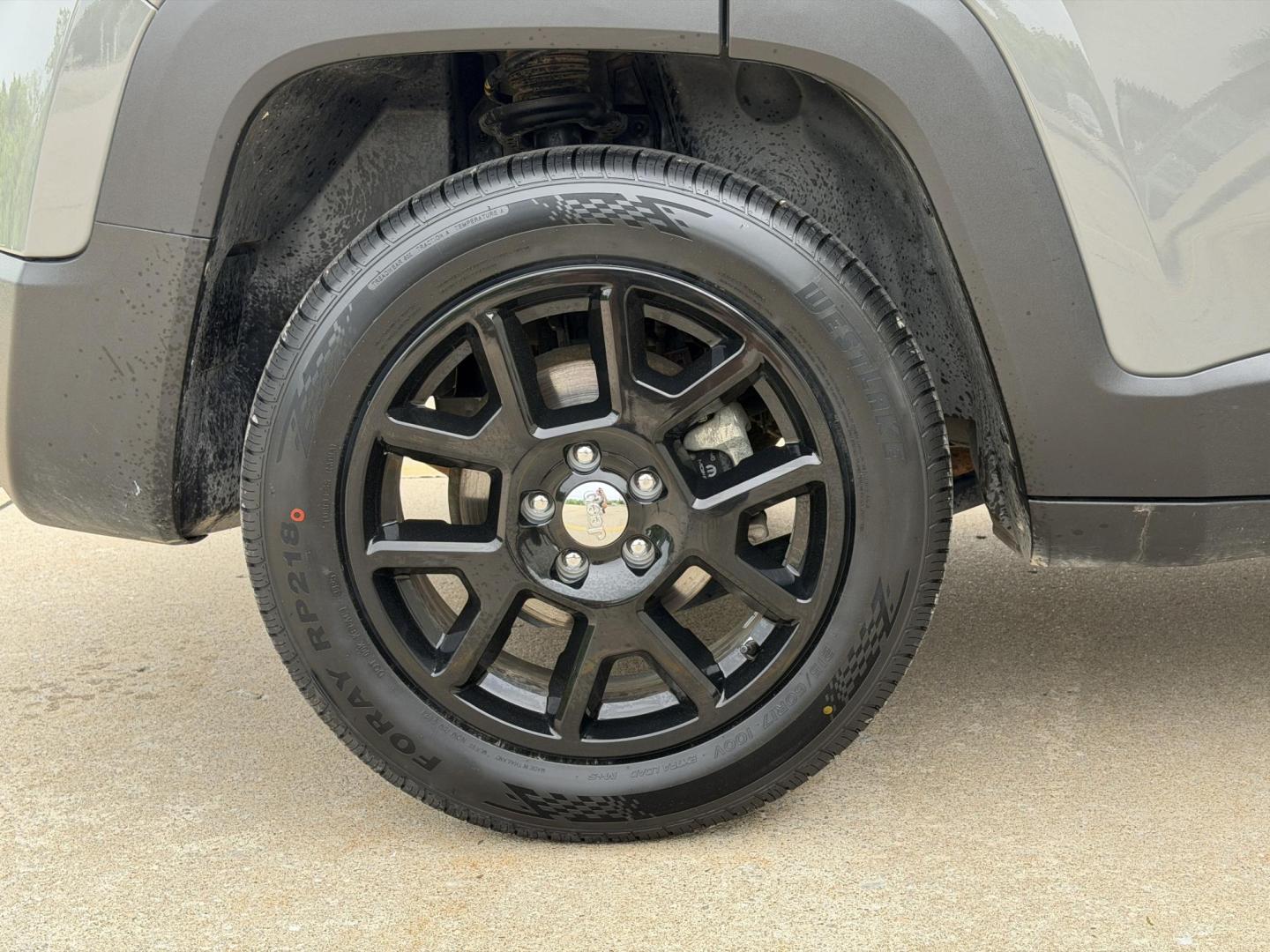 2021 GRAY /Black Jeep Renegade Latitude (ZACNJCBB0MP) with an 2.4L 4 Cyl. engine, Automatic transmission, located at 2990 Old Orchard Rd., Jackson, MO, 63755, 37.354214, -89.612106 - 2021 Jeep Renegade Latitude 33xxx miles Front Wheel Drive 2.4L 4 Cyl. Automatic Backup Camera Bluetooth Cruise Power Windows/Locks/Mirrors We have financing available and we accept trades! Fill out a credit application on our website or come by today! If you have any questions, give us a c - Photo#34
