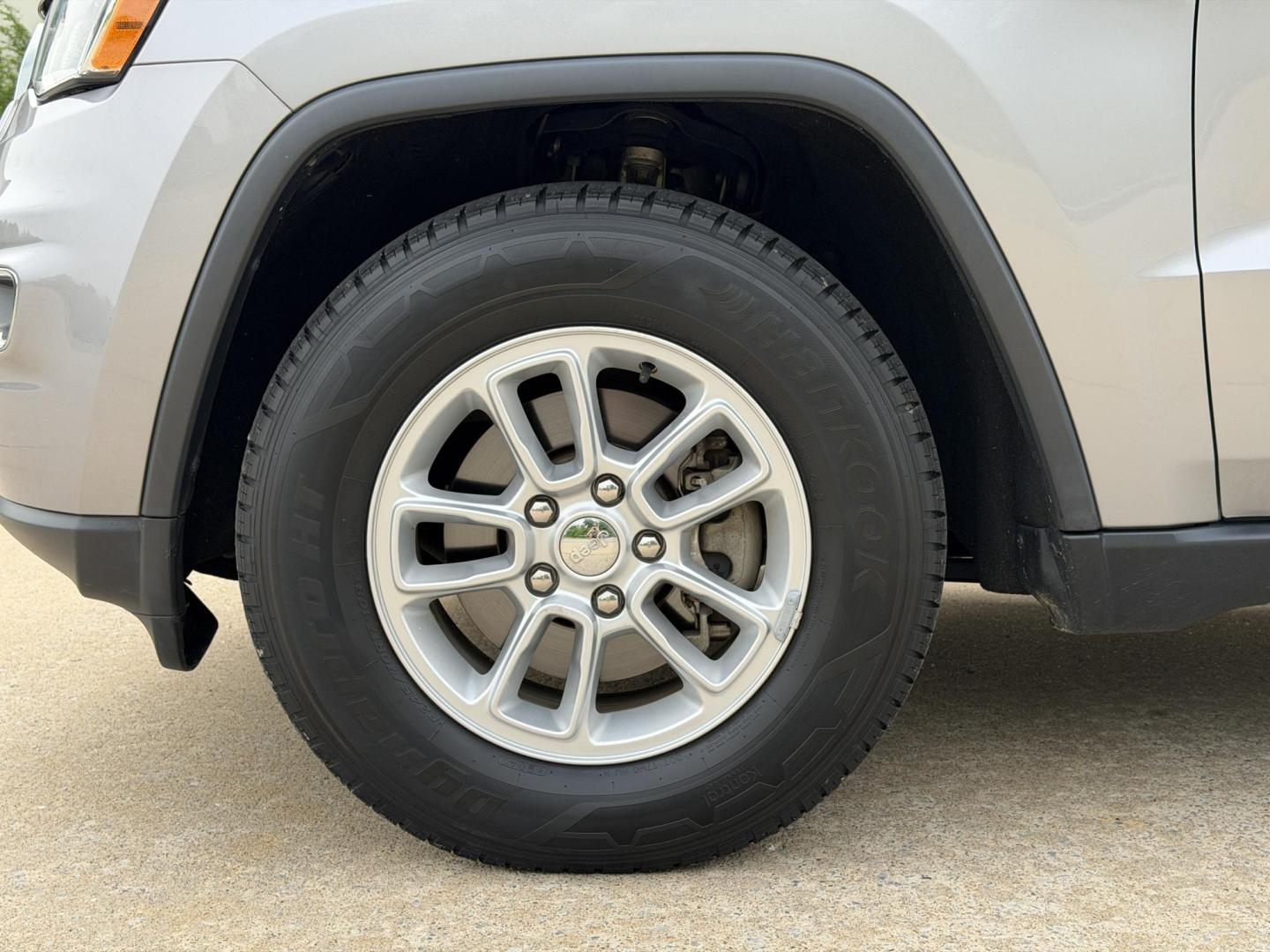 2018 SILVER /Black Jeep Grand Cherokee Laredo 2WD (1C4RJEAG5JC) with an 3.6L V6 engine, Automatic transmission, located at 2990 Old Orchard Rd., Jackson, MO, 63755, 37.354214, -89.612106 - 2018 Jeep Grand Cherokee Laredo 101xxx miles Rear Wheel Drive 3.6L V6 Automatic Backup Camera Bluetooth Cruise Power Windows/Locks/Mirrors We have financing available and we accept trades! Fill out a credit application on our website or come by today! If you have any questions, give us a c - Photo#33