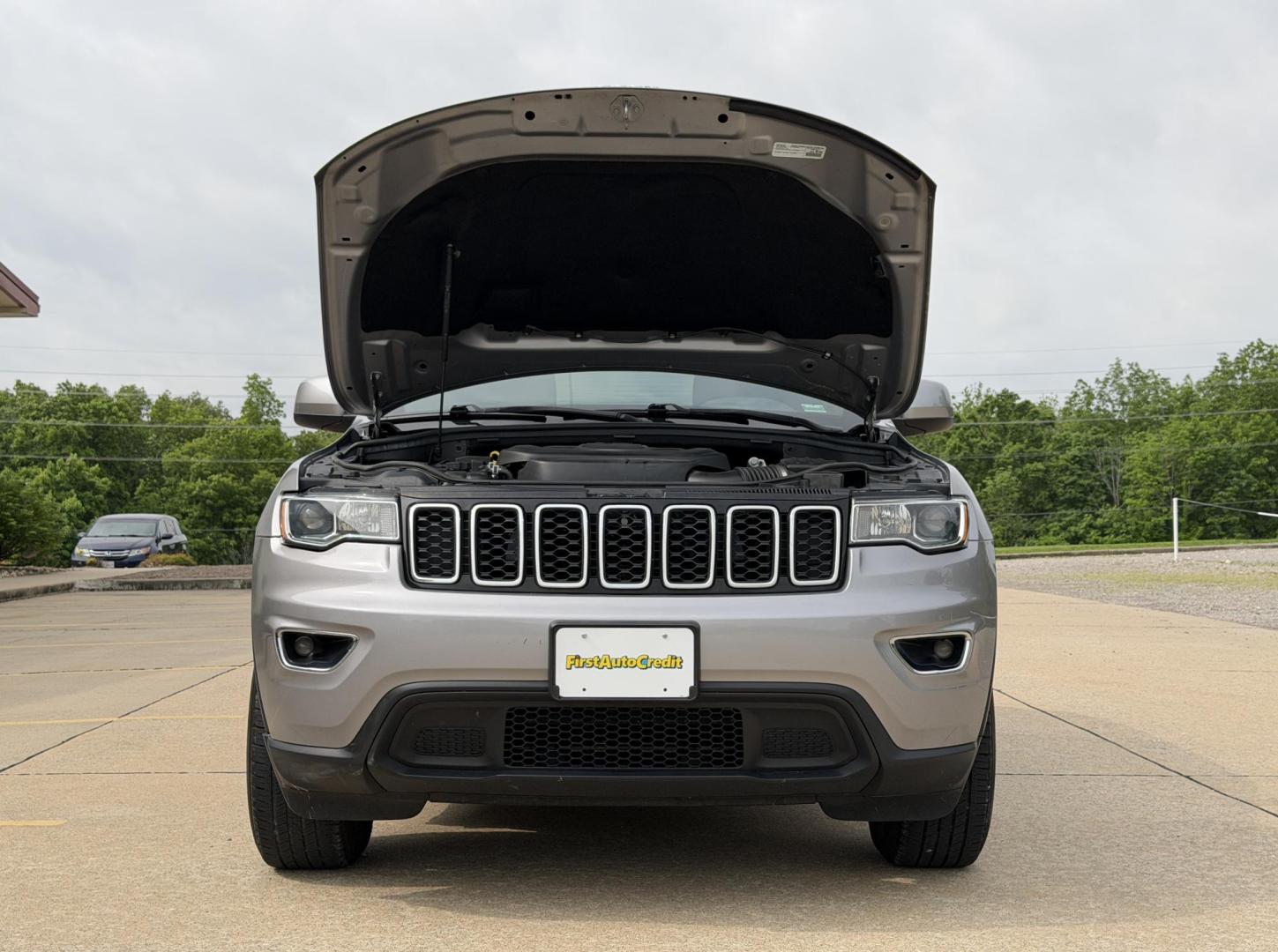 2018 SILVER /Black Jeep Grand Cherokee Laredo 2WD (1C4RJEAG5JC) with an 3.6L V6 engine, Automatic transmission, located at 2990 Old Orchard Rd., Jackson, MO, 63755, 37.354214, -89.612106 - 2018 Jeep Grand Cherokee Laredo 101xxx miles Rear Wheel Drive 3.6L V6 Automatic Backup Camera Bluetooth Cruise Power Windows/Locks/Mirrors We have financing available and we accept trades! Fill out a credit application on our website or come by today! If you have any questions, give us a c - Photo#30
