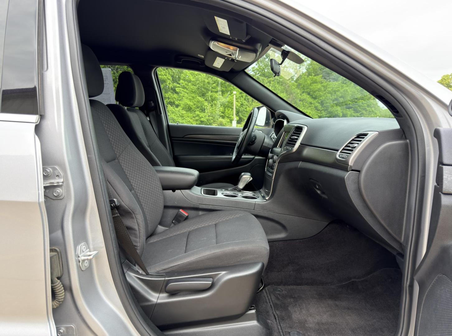 2018 SILVER /Black Jeep Grand Cherokee Laredo 2WD (1C4RJEAG5JC) with an 3.6L V6 engine, Automatic transmission, located at 2990 Old Orchard Rd., Jackson, MO, 63755, 37.354214, -89.612106 - 2018 Jeep Grand Cherokee Laredo 101xxx miles Rear Wheel Drive 3.6L V6 Automatic Backup Camera Bluetooth Cruise Power Windows/Locks/Mirrors We have financing available and we accept trades! Fill out a credit application on our website or come by today! If you have any questions, give us a c - Photo#13