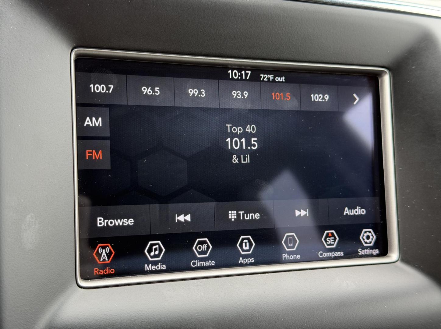 2018 SILVER /Black Jeep Grand Cherokee Laredo 2WD (1C4RJEAG5JC) with an 3.6L V6 engine, Automatic transmission, located at 2990 Old Orchard Rd., Jackson, MO, 63755, 37.354214, -89.612106 - 2018 Jeep Grand Cherokee Laredo 101xxx miles Rear Wheel Drive 3.6L V6 Automatic Backup Camera Bluetooth Cruise Power Windows/Locks/Mirrors We have financing available and we accept trades! Fill out a credit application on our website or come by today! If you have any questions, give us a c - Photo#25