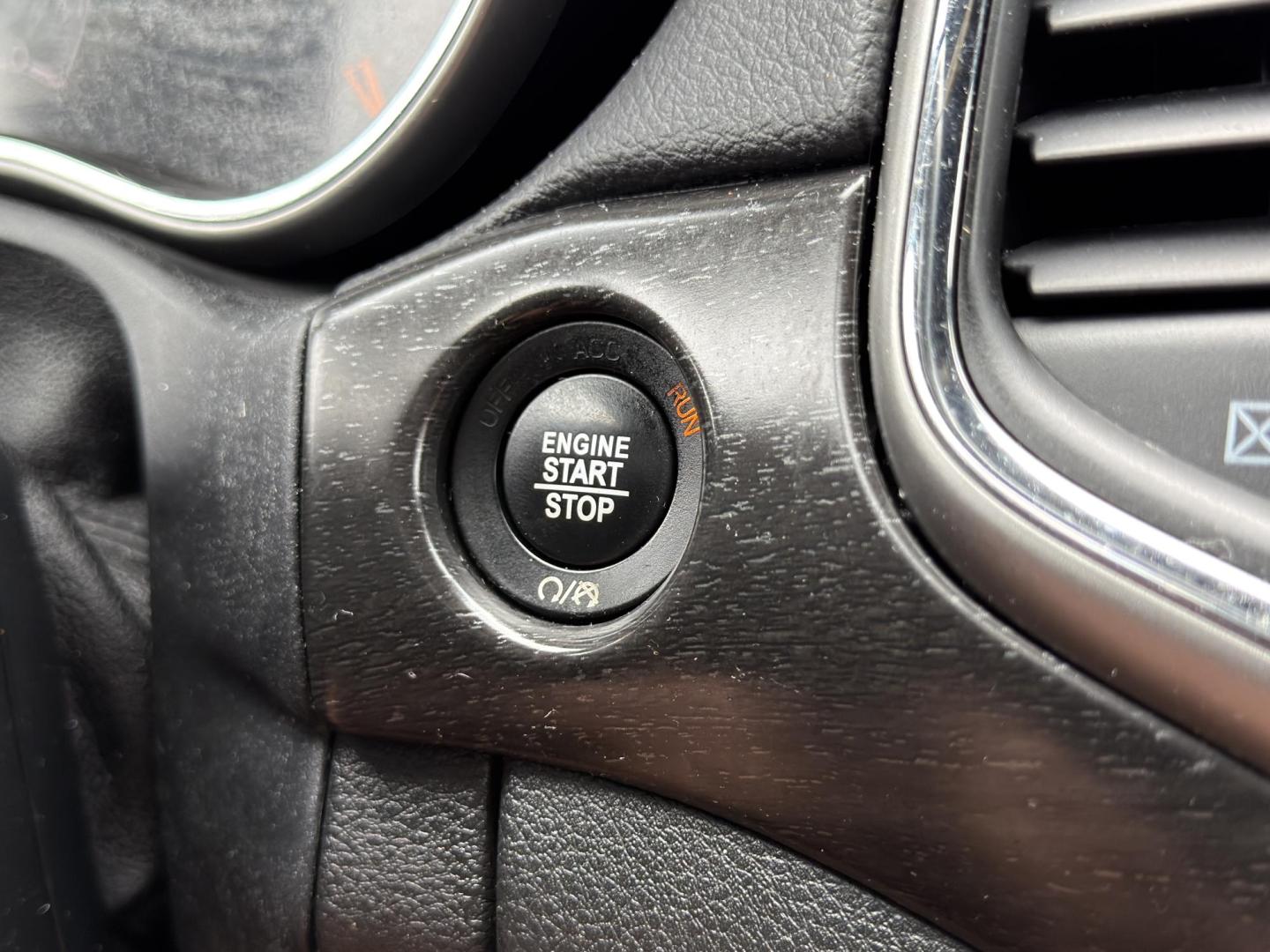 2018 SILVER /Black Jeep Grand Cherokee Laredo 2WD (1C4RJEAG5JC) with an 3.6L V6 engine, Automatic transmission, located at 2990 Old Orchard Rd., Jackson, MO, 63755, 37.354214, -89.612106 - 2018 Jeep Grand Cherokee Laredo 101xxx miles Rear Wheel Drive 3.6L V6 Automatic Backup Camera Bluetooth Cruise Power Windows/Locks/Mirrors We have financing available and we accept trades! Fill out a credit application on our website or come by today! If you have any questions, give us a c - Photo#22