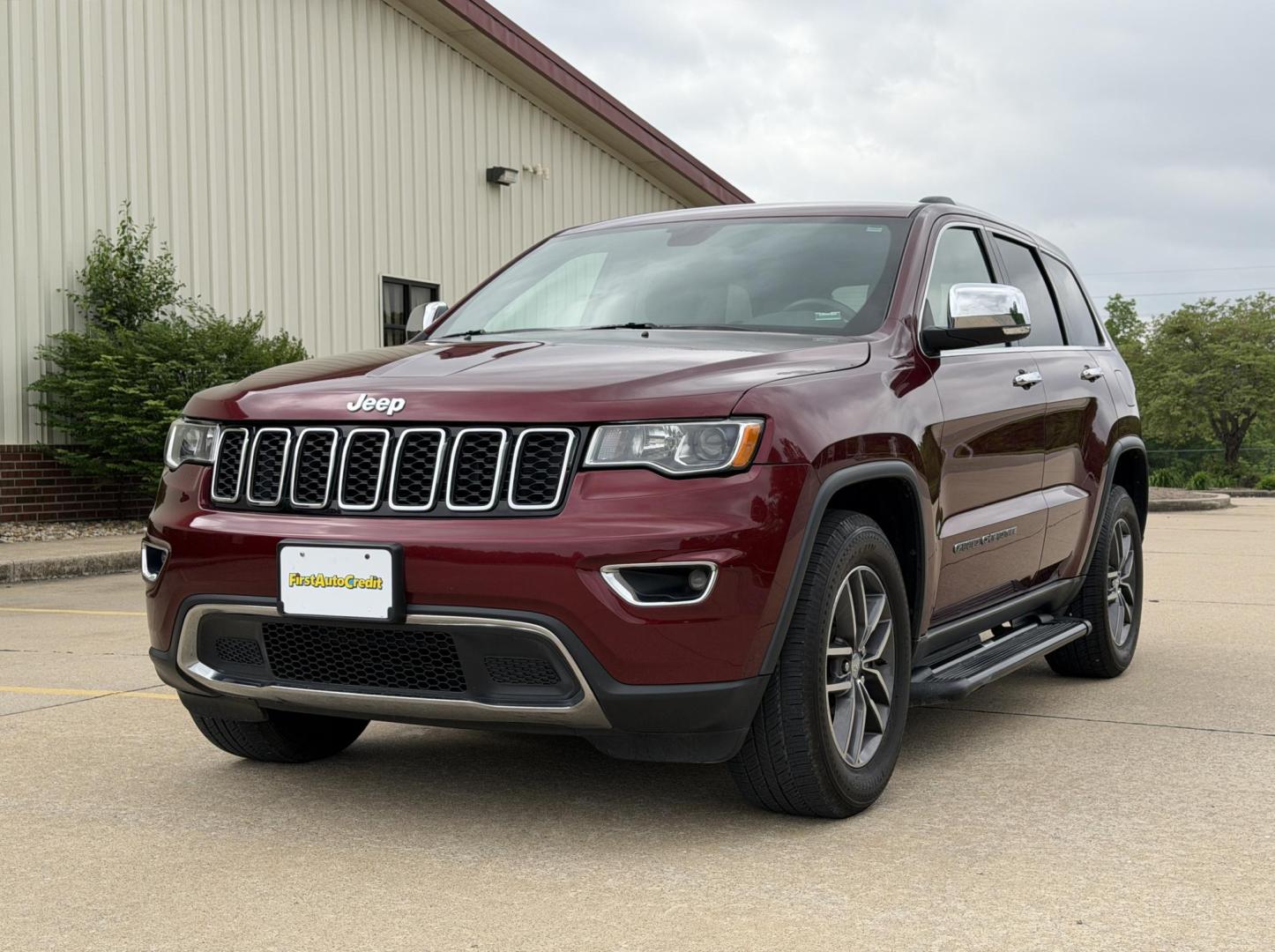 2017 MAROON /Black Jeep Grand Cherokee Limited 4WD (1C4RJFBG6HC) with an 3.6L V6 engine, Automatic transmission, located at 2990 Old Orchard Rd., Jackson, MO, 63755, 37.354214, -89.612106 - 2017 Jeep Grand Cherokee Limited 125xxx miles 4 Wheel Drive 3.6L V6 Automatic Leather Backup Camera Power/Heated Seats Heated Rear Seats Heated Steering Wheel Bluetooth Remote Start Cruise Power Windows/Locks/Mirrors We have financing available and we accept trades! Fill out a credit a - Photo#8