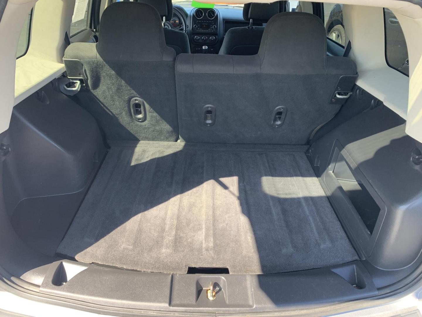 2017 SILVER /Black Jeep Patriot Latitude 2WD (1C4NJPFB5HD) with an 2.4L L4 engine, Automatic transmission, located at 506 S. Kingshighway, Cape Girardeau, MO, 63703, (573) 235-5000, 37.294991, -89.553635 - 2017 Jeep Patriot Latitude 2WD 129xxx miles Front Wheel Drive 2.4L 4 Cyl. Automatic Heated Seats Bluetooth Remote Start Cruise Power Windows/Locks/Mirrors We have financing available and we accept trades! Fill out a credit application on our website or come by today! If you have any quest - Photo#17