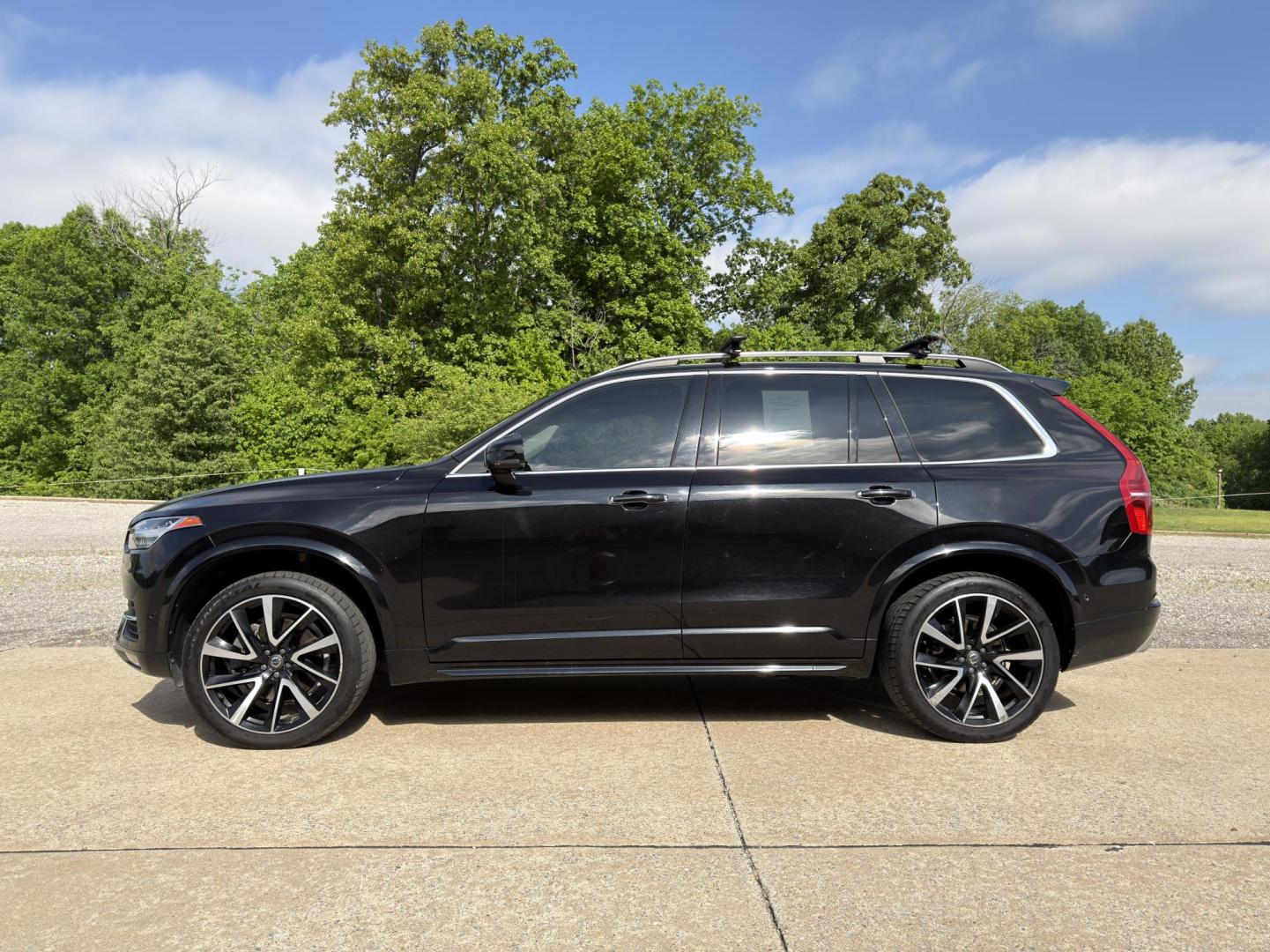 2018 BLACK /Black Volvo XC90 T6 Momentum AWD (YV4A22PK3J1) with an 2.0L 4 Cyl. engine, Automatic transmission, located at 2990 Old Orchard Rd., Jackson, MO, 63755, 37.354214, -89.612106 - 2018 Volvo XC90 T6 Momentum 108xxx miles All Wheel Drive 2.0L 4 Cyl. Automatic Leather 3rd Row Navigation Power/Heated Seats Heated Steering Wheel Backup Camera Sunroof Bluetooth Cruise Power Windows/Locks/Mirrors We have financing available and we accept trades! Fill out a credit app - Photo#8