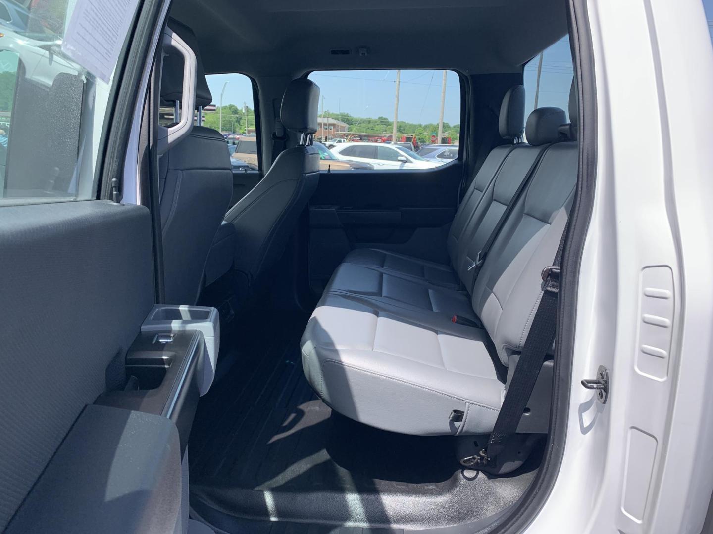 2021 WHITE /GRAY Ford F-150 SuperCrew 4WD (1FTEW1EB6MK) with an 3.3L V6 DOHC 24V engine, Automatic transmission, located at 506 S. Kingshighway, Cape Girardeau, MO, 63703, (573) 235-5000, 37.294991, -89.553635 - 2021 Ford F-150 SuperCrew 60,xxx miles 4wd Power Windows Rear Window Defroster 12V Power Outlet Steering Wheel Controls Tilt Steering Wheel Alarm System Cruise Control Remote Keyless Entry We have financing available and we accept trades! Fill out a credit application on our website or - Photo#15