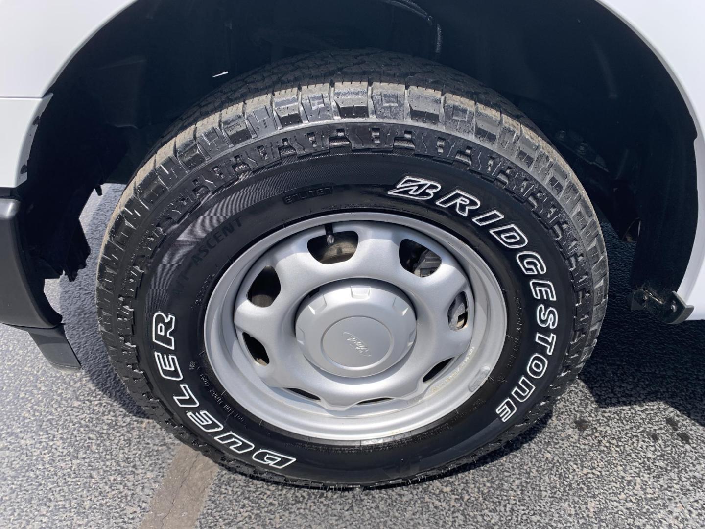 2021 WHITE /GRAY Ford F-150 SuperCrew 4WD (1FTEW1EB6MK) with an 3.3L V6 DOHC 24V engine, Automatic transmission, located at 506 S. Kingshighway, Cape Girardeau, MO, 63703, (573) 235-5000, 37.294991, -89.553635 - 2021 Ford F-150 SuperCrew 60,xxx miles 4wd Power Windows Rear Window Defroster 12V Power Outlet Steering Wheel Controls Tilt Steering Wheel Alarm System Cruise Control Remote Keyless Entry We have financing available and we accept trades! Fill out a credit application on our website or - Photo#29