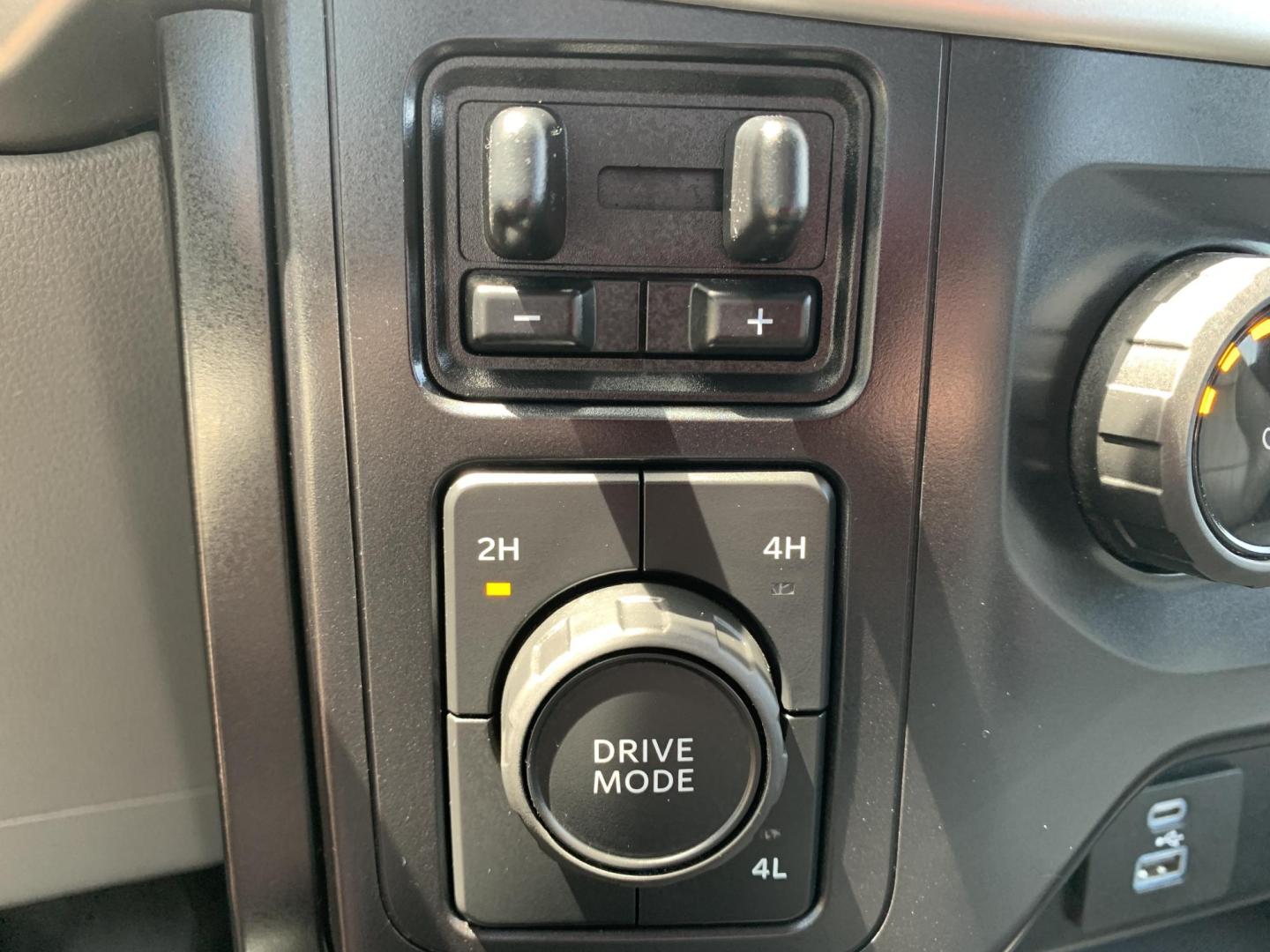 2021 WHITE /GRAY Ford F-150 SuperCrew 4WD (1FTEW1EB6MK) with an 3.3L V6 DOHC 24V engine, Automatic transmission, located at 506 S. Kingshighway, Cape Girardeau, MO, 63703, (573) 235-5000, 37.294991, -89.553635 - 2021 Ford F-150 SuperCrew 60,xxx miles 4wd Power Windows Rear Window Defroster 12V Power Outlet Steering Wheel Controls Tilt Steering Wheel Alarm System Cruise Control Remote Keyless Entry We have financing available and we accept trades! Fill out a credit application on our website or - Photo#24