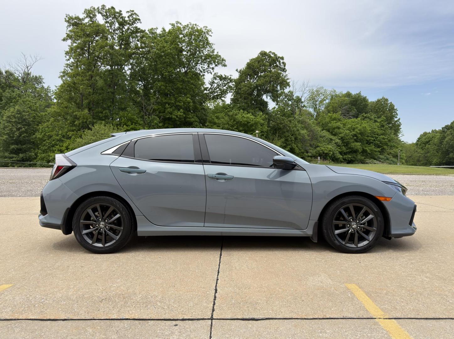 2020 BLUE /Black Honda Civic EX-L (SHHFK7H85LU) with an 1.5L 4 Cyl. Turbo engine, CVT transmission, located at 2990 Old Orchard Rd., Jackson, MO, 63755, 37.354214, -89.612106 - 2020 Honda Civic EX-L 85xxx miles Front Wheel Drive 1.5L 4 Cyl. Turbo Automatic Leather Backup Camera Heated Seats Power Driver Seat Sunroof Bluetooth Remote Start Cruise Power Windows/Locks/Mirrors We have financing available and we accept trades! Fill out a credit application on our - Photo#9