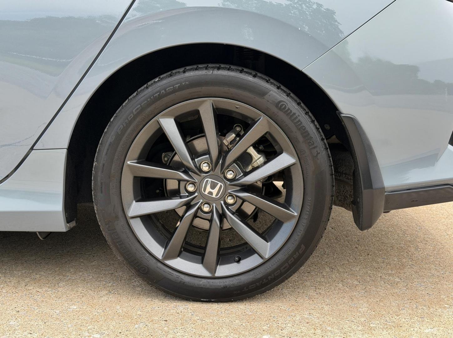 2020 BLUE /Black Honda Civic EX-L (SHHFK7H85LU) with an 1.5L 4 Cyl. Turbo engine, CVT transmission, located at 2990 Old Orchard Rd., Jackson, MO, 63755, 37.354214, -89.612106 - 2020 Honda Civic EX-L 85xxx miles Front Wheel Drive 1.5L 4 Cyl. Turbo Automatic Leather Backup Camera Heated Seats Power Driver Seat Sunroof Bluetooth Remote Start Cruise Power Windows/Locks/Mirrors We have financing available and we accept trades! Fill out a credit application on our - Photo#37