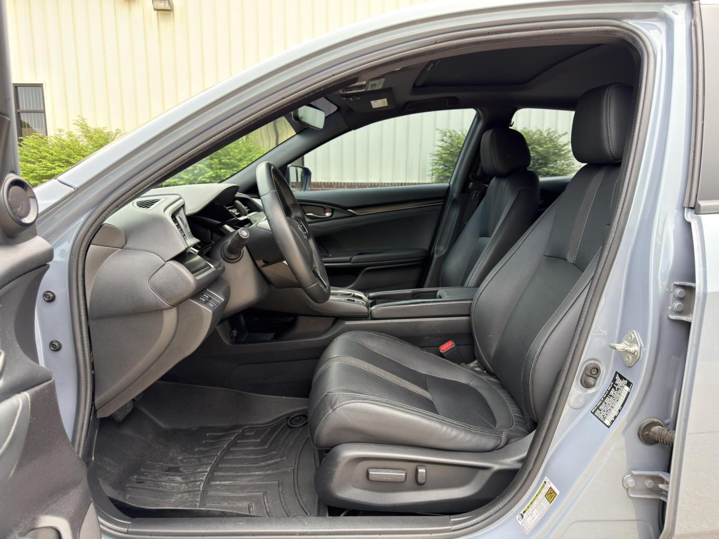 2020 BLUE /Black Honda Civic EX-L (SHHFK7H85LU) with an 1.5L 4 Cyl. Turbo engine, CVT transmission, located at 2990 Old Orchard Rd., Jackson, MO, 63755, 37.354214, -89.612106 - 2020 Honda Civic EX-L 85xxx miles Front Wheel Drive 1.5L 4 Cyl. Turbo Automatic Leather Backup Camera Heated Seats Power Driver Seat Sunroof Bluetooth Remote Start Cruise Power Windows/Locks/Mirrors We have financing available and we accept trades! Fill out a credit application on our - Photo#14