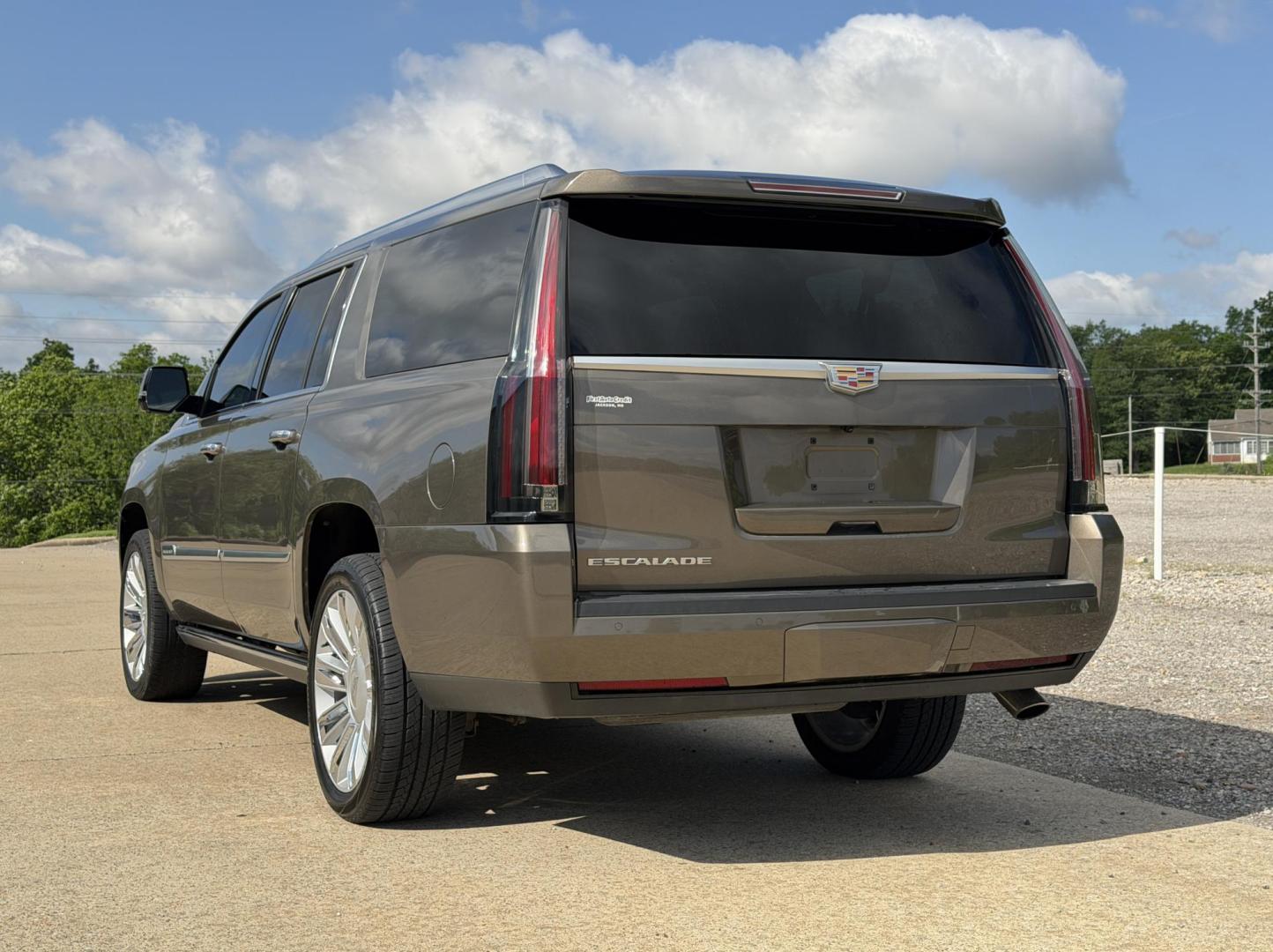 2016 BROWN /Brown Cadillac Escalade ESV Platinum 4WD (1GYS4KKJ9GR) with an 6.2L V8 engine, Automatic transmission, located at 2990 Old Orchard Rd., Jackson, MO, 63755, 37.354214, -89.612106 - 2016 Cadillac Escalade ESV Platinum 87xxx miles 4 Wheel Drive 6.2L V8 Automatic Leather 3rd Row Rear Entertainment Navigation Power/Heated/Cooled Seats Heated Rear Seats Heated Steering Wheel Backup Camera Sunroof Bluetooth Power Running Boards Remote Start Cruise Power Windows/Loc - Photo#18