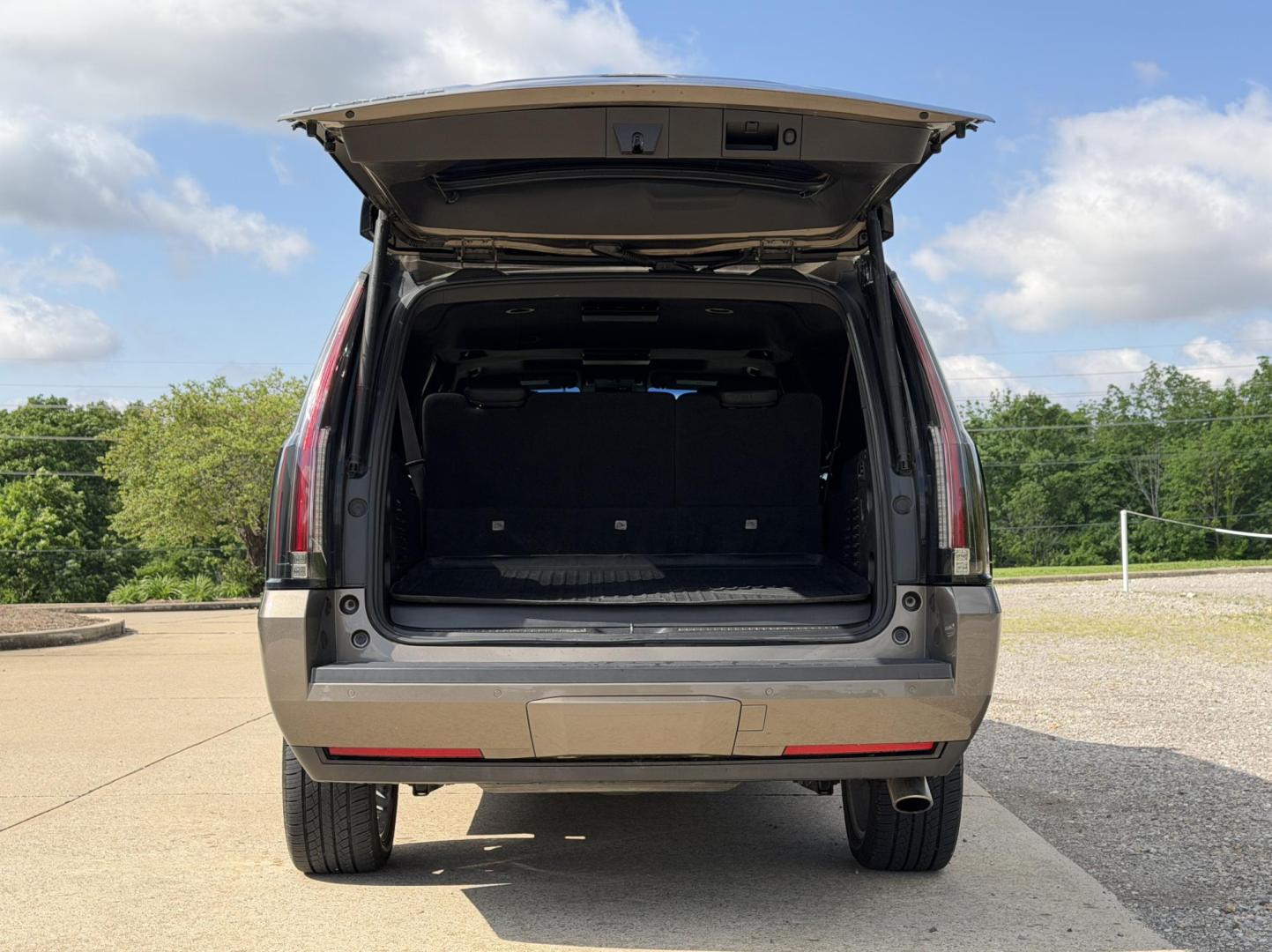 2016 BROWN /Brown Cadillac Escalade ESV Platinum 4WD (1GYS4KKJ9GR) with an 6.2L V8 engine, Automatic transmission, located at 2990 Old Orchard Rd., Jackson, MO, 63755, 37.354214, -89.612106 - 2016 Cadillac Escalade ESV Platinum 87xxx miles 4 Wheel Drive 6.2L V8 Automatic Leather 3rd Row Rear Entertainment Navigation Power/Heated/Cooled Seats Heated Rear Seats Heated Steering Wheel Backup Camera Sunroof Bluetooth Power Running Boards Remote Start Cruise Power Windows/Loc - Photo#28